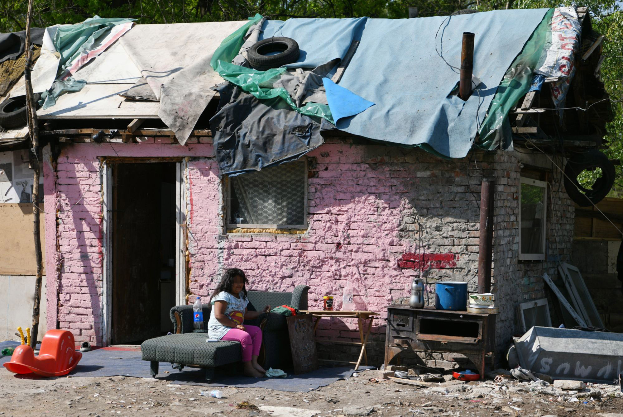 Beograd 23.04.2020. Romsko naselje na Čukarici, Čukarica, romi, cigan mala, nehigijensko naselje, reportaža Foto: Filip Krainčanić