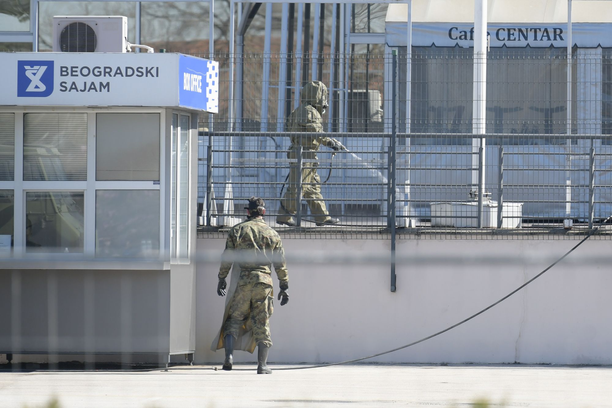 Beograd 07.04.2020. Sajam, Beogradski sajam, vojska, dezinfekcija, privremena bolnica, prijem pacijenata, pacijenti, koronavirus, pozitivni na koronu, covid 19, kovid 19 Foto: Goran Srdanov/Nova.rs