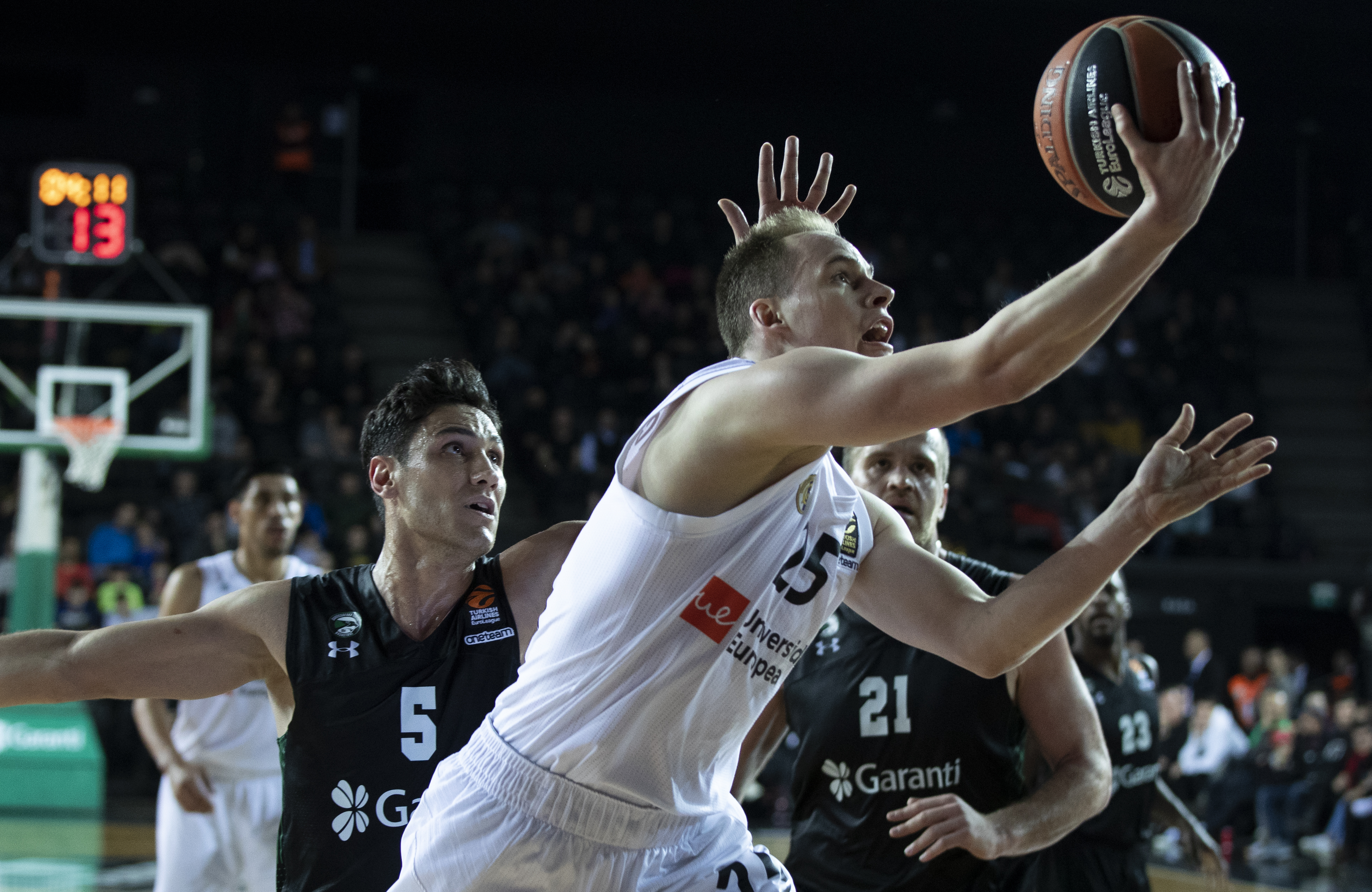 Darussafaka Istanbul vs Real Madrid