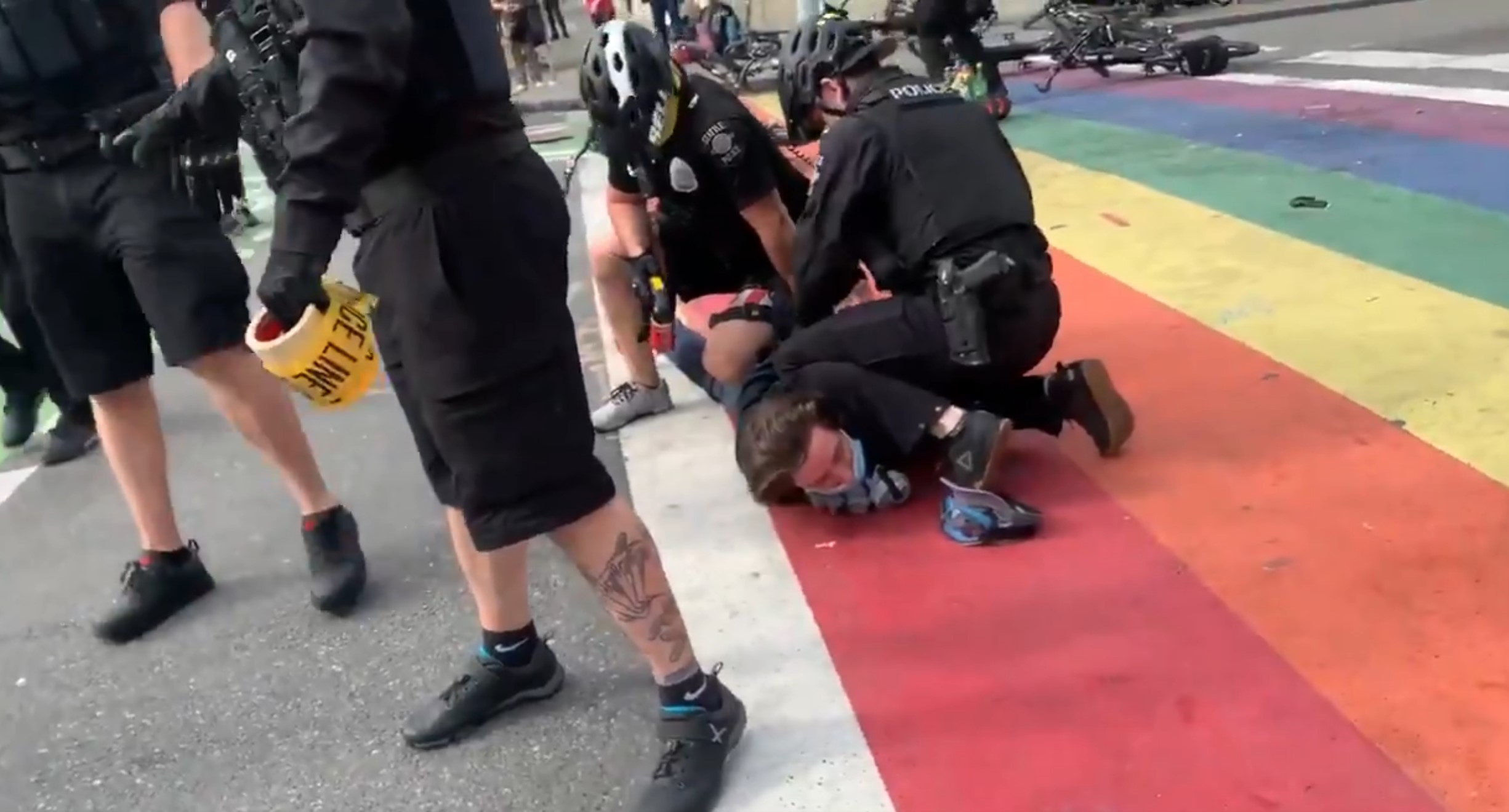 Sijetl, policija, Foto: Printscreen/Twitter/eli