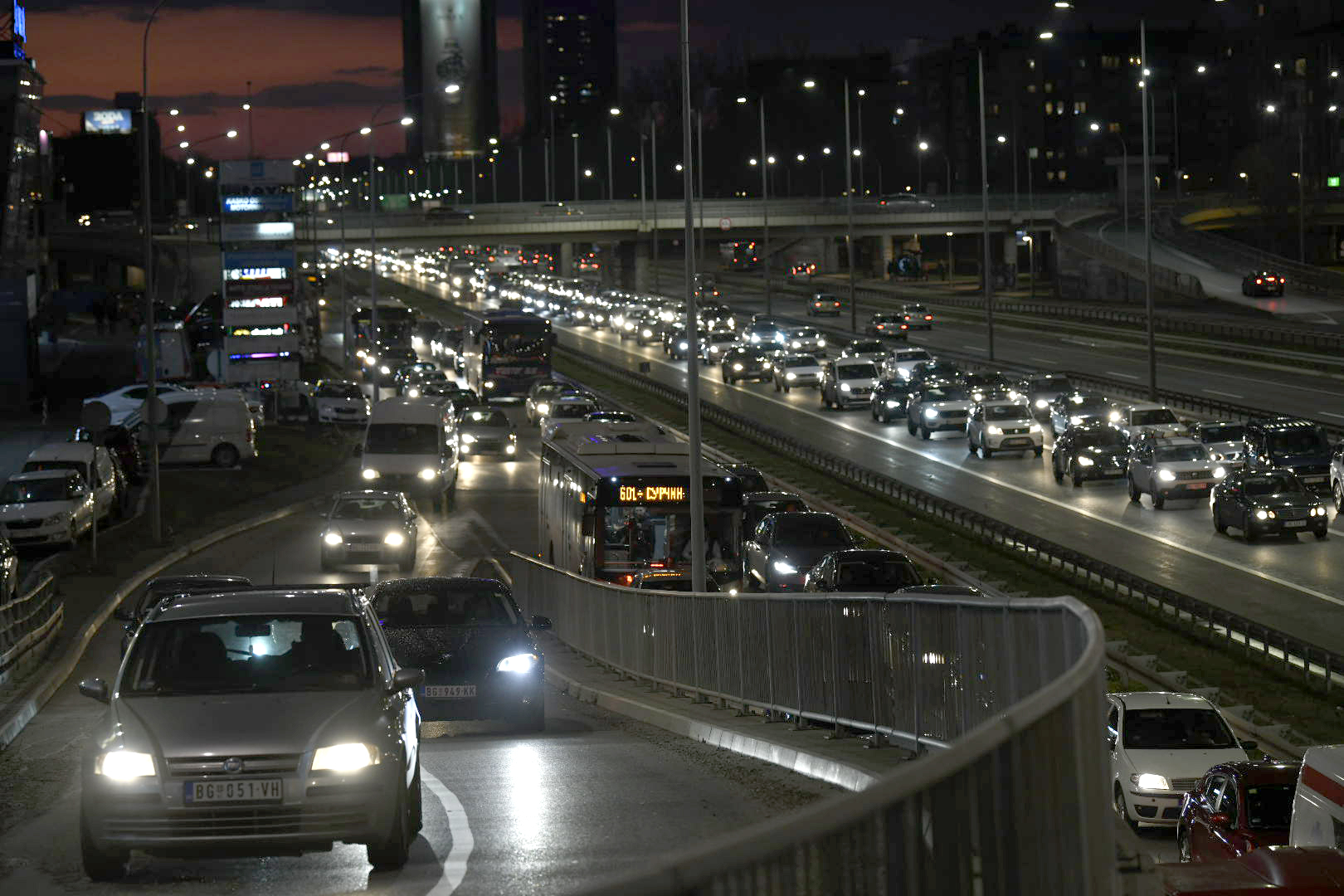 Guzva u gradu, autoput, automobili, auto, Foto: Goran Srdanov/Nova.rs
