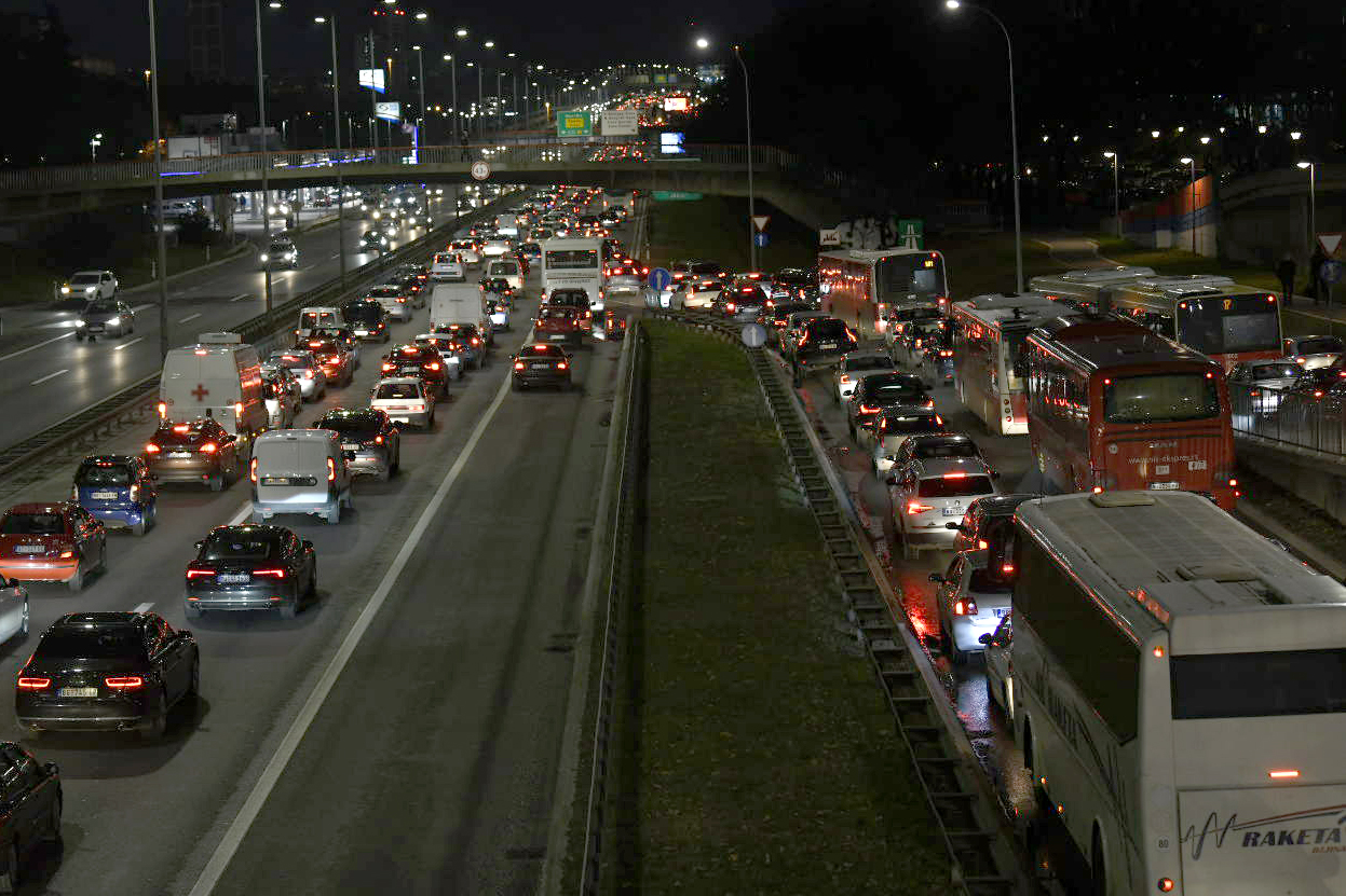 Guzva u gradu, autoput, automobili, auto, Foto: Goran Srdanov/Nova.rs