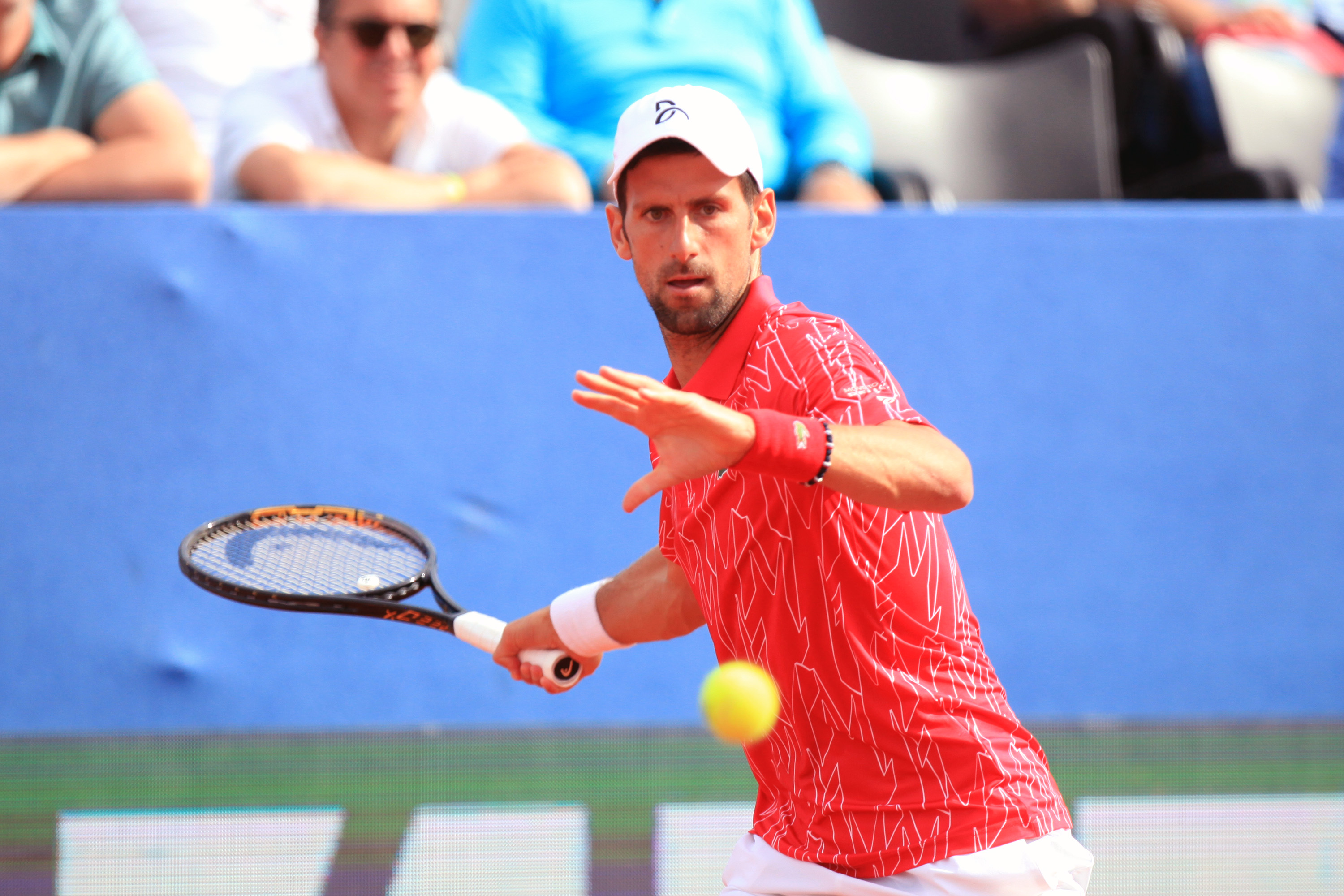 Zadar, 21.06. 2020.- U ŠRC Višnjik od 19. - 216. igra se prvo kolo Adria Toura. U treĆem kolu, treći meč dana odigrali su Nino Serdarušić i Novak Đoković.
Foto: HTS/Mario ĆUŽIĆ