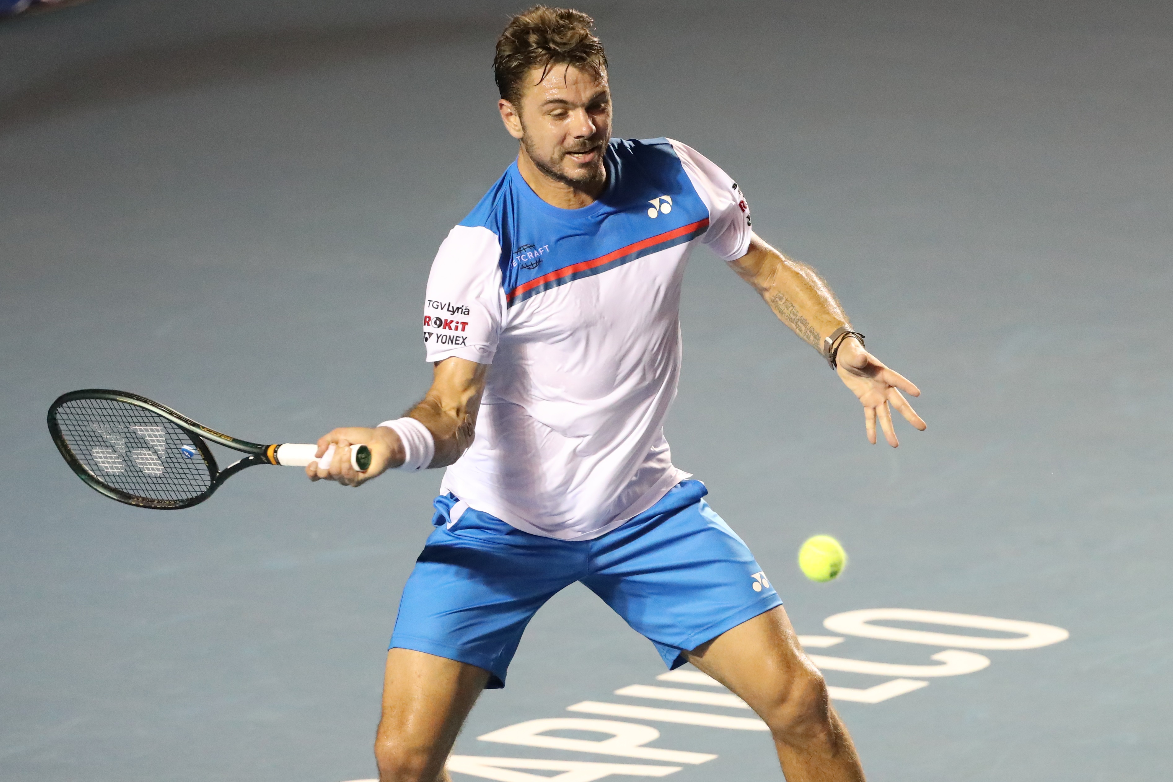 epa08254456 Stan Wawrinka of Switzerland in action against Grigor Dimitrov of Bulgaria during a game of the Mexican Open tennis tournament in Acapulco, Mexico, 27 February 2020.  EPA-EFE/DAVID GUZMAN
