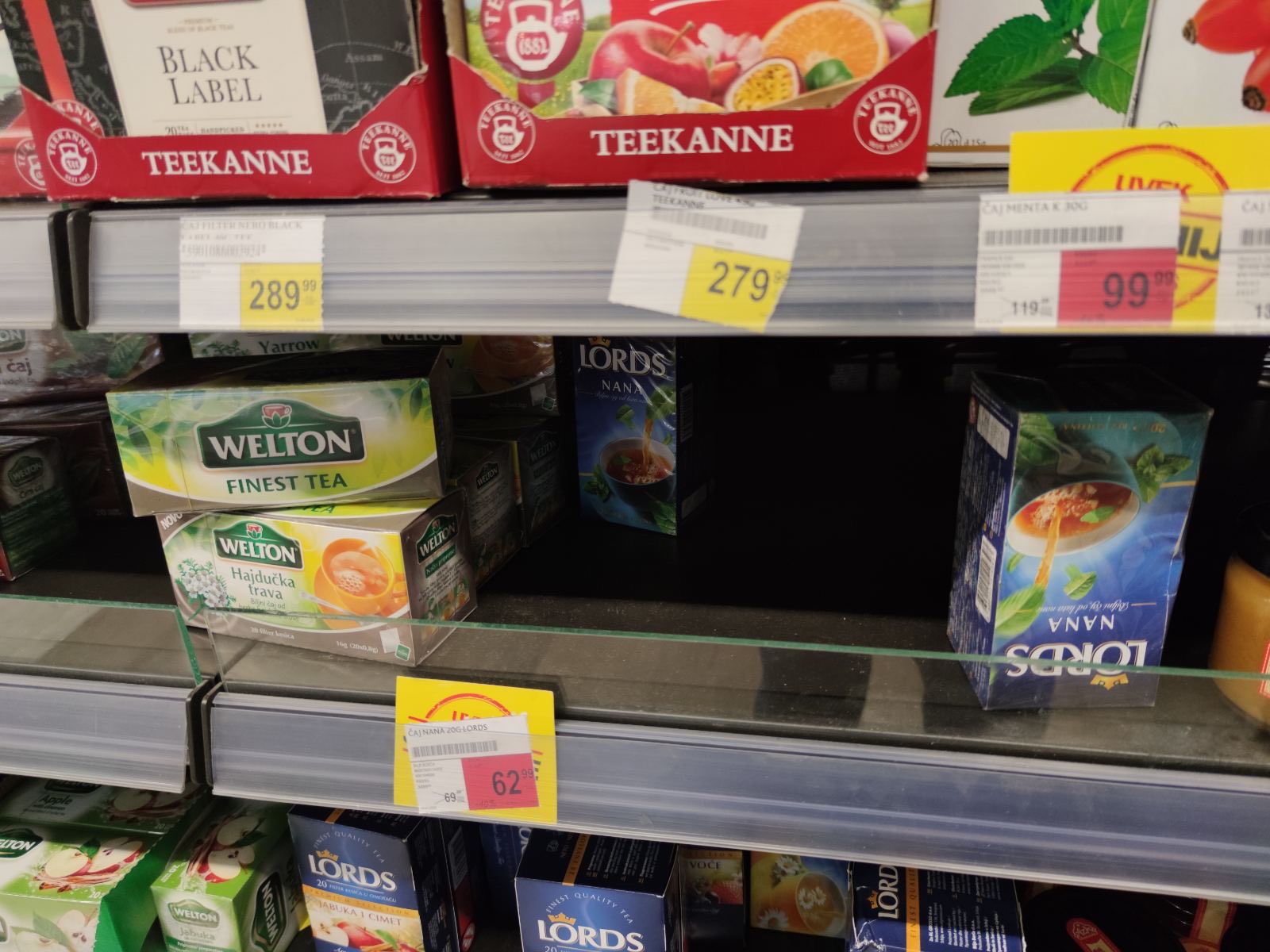 Prazne prodavnice, kupovina koronavirus