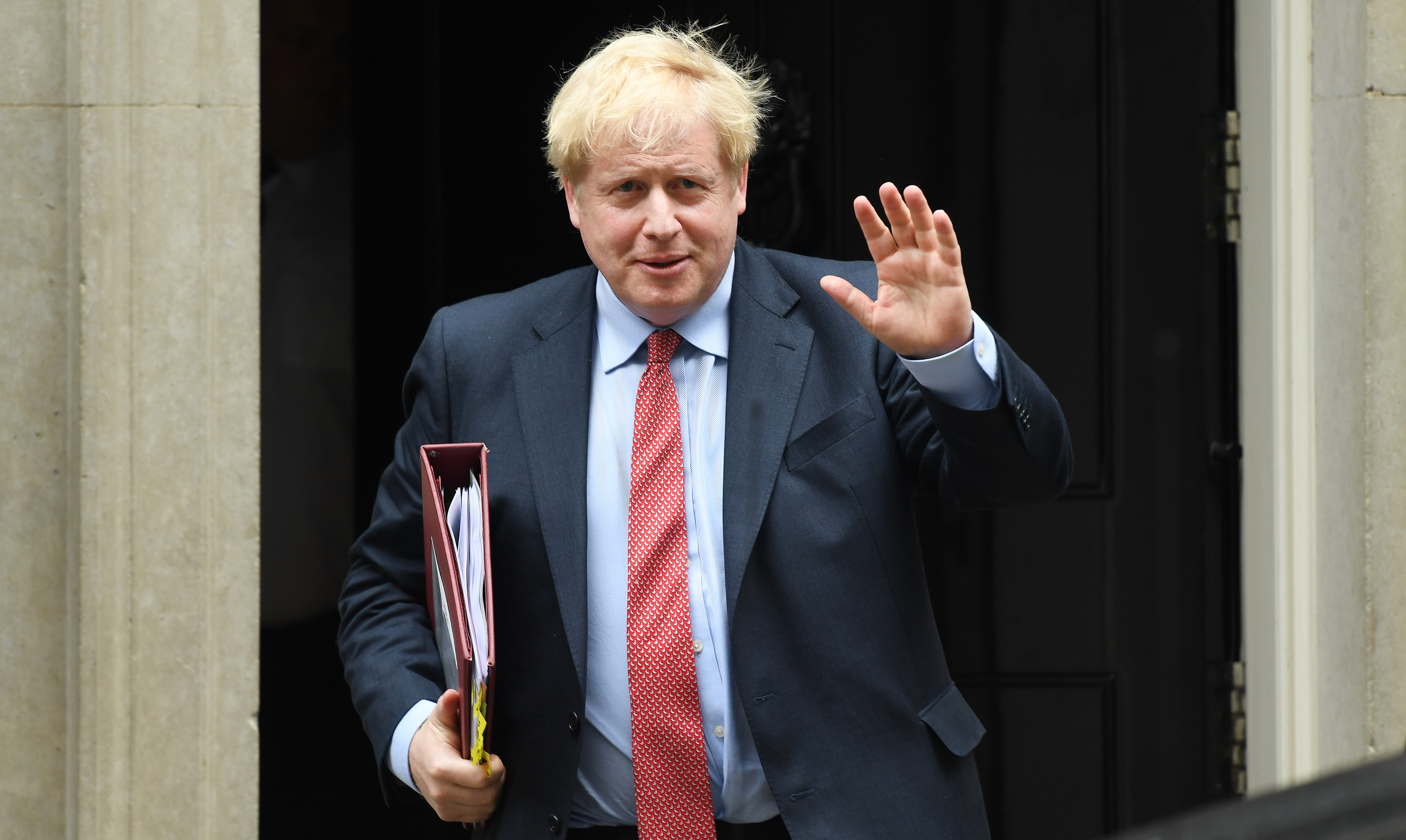Boris Džonson
epa08534131 British Prime Minister Boris Johnson departs 10 Downing Street in London, Britain, 08 July 2020. British Chancellor of the Exchequer Sunak is set to outline his Summer Statement in parliament on 08 July.  EPA-EFE/ANDY RAIN