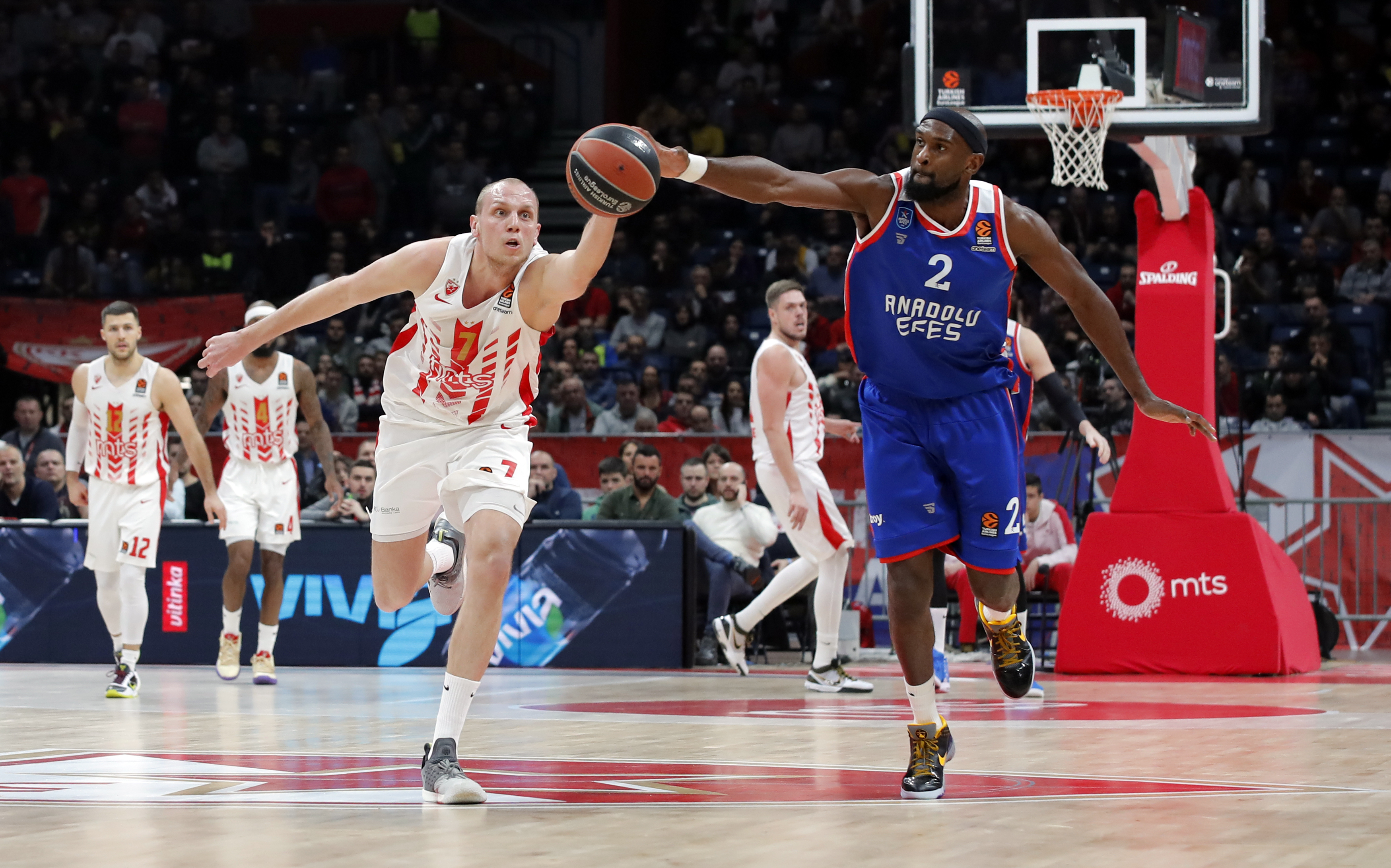 Euroleague basketball match between Crvena Zvezda and Anadolu Efes in Belgrade, Serbia January 31.  Beograd, Srbija 31.1.2020. (credit image &amp; photo: Pedja Milosavljevic/STARSPORT)