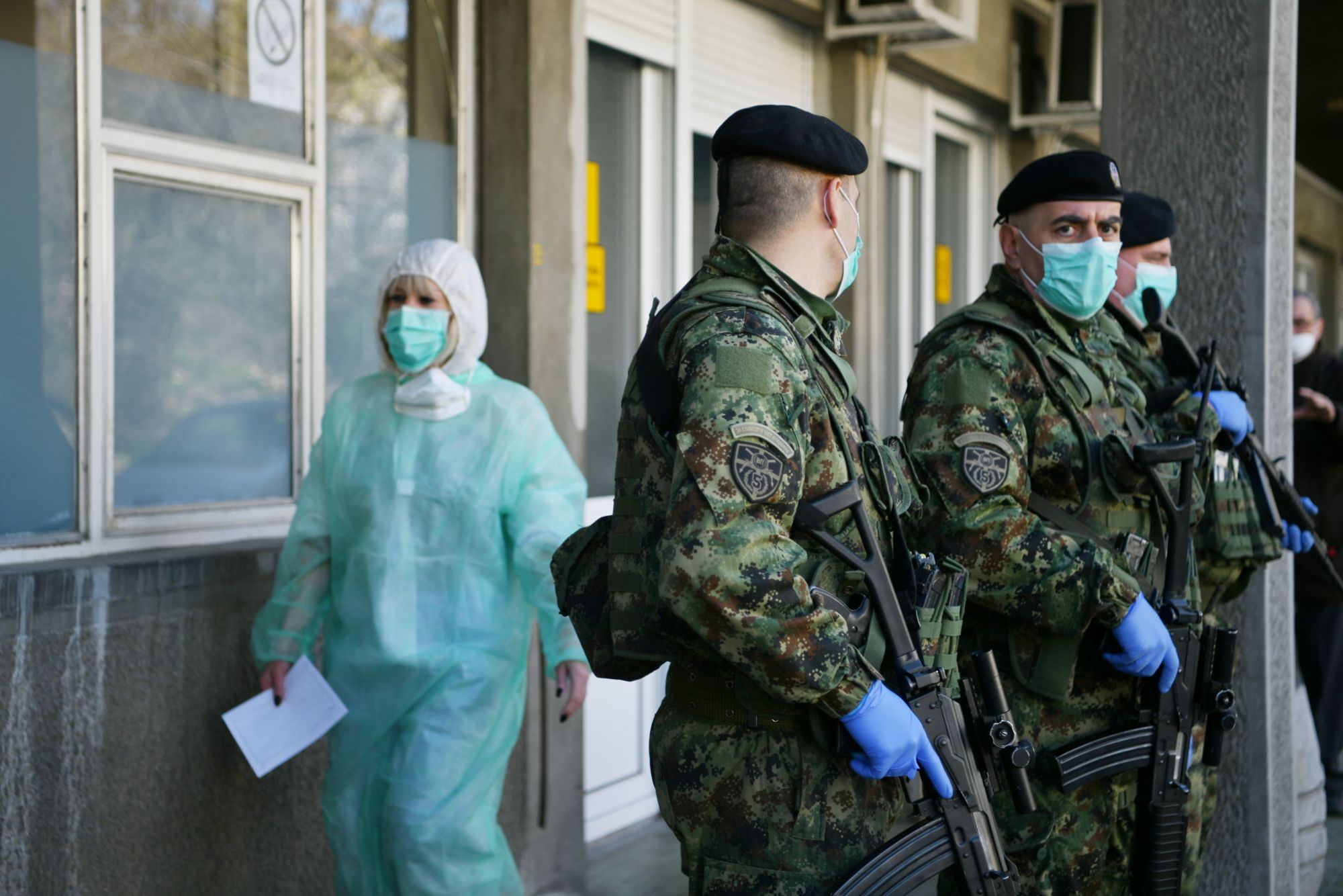 Infektivna klinika, vojska, vojnici, maske, sa maskama, Foto: Filip Krainčanić/Nova.rs