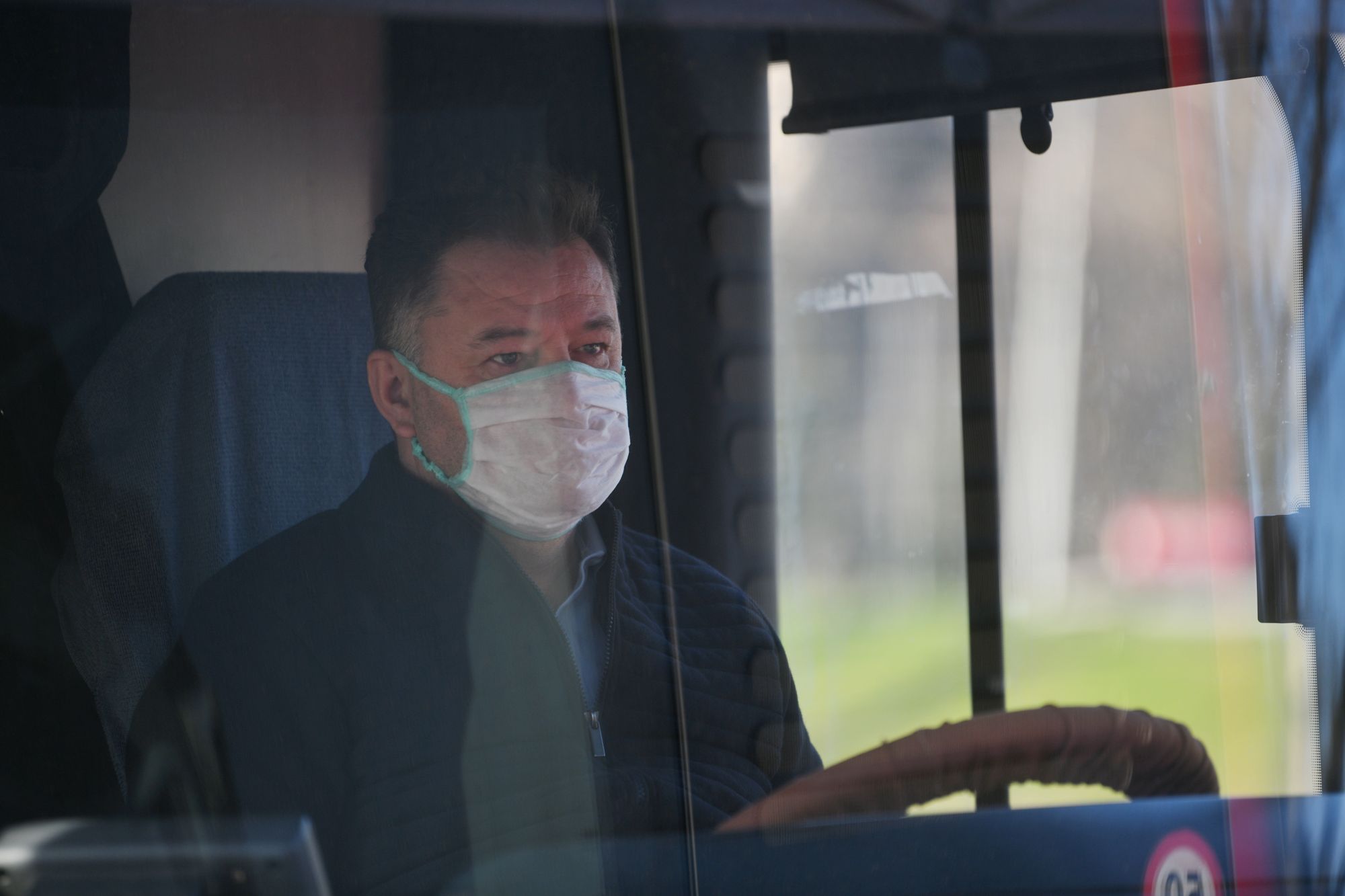 Beograd 16.03.2020. Koronavirus prvi dan vanrednog stanja, maske, zaštitne maske gradski prevoz Foto:Filip Krainčanić/Nova.rs
