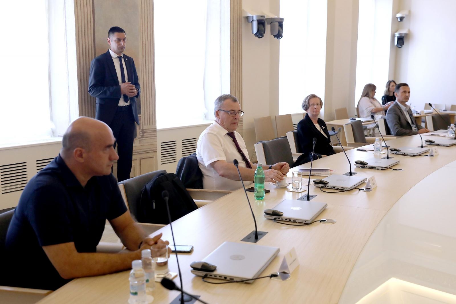 10.07.2020., Zagreb - Pod predsjedanjem predsjednika Vlade RH Andreja Plenkovica u Banskim dvorima je odrzan sastanak Znanstvenog savjeta Vlade Republike Hrvatske.
Photo: Patrik Macek/PIXSELL