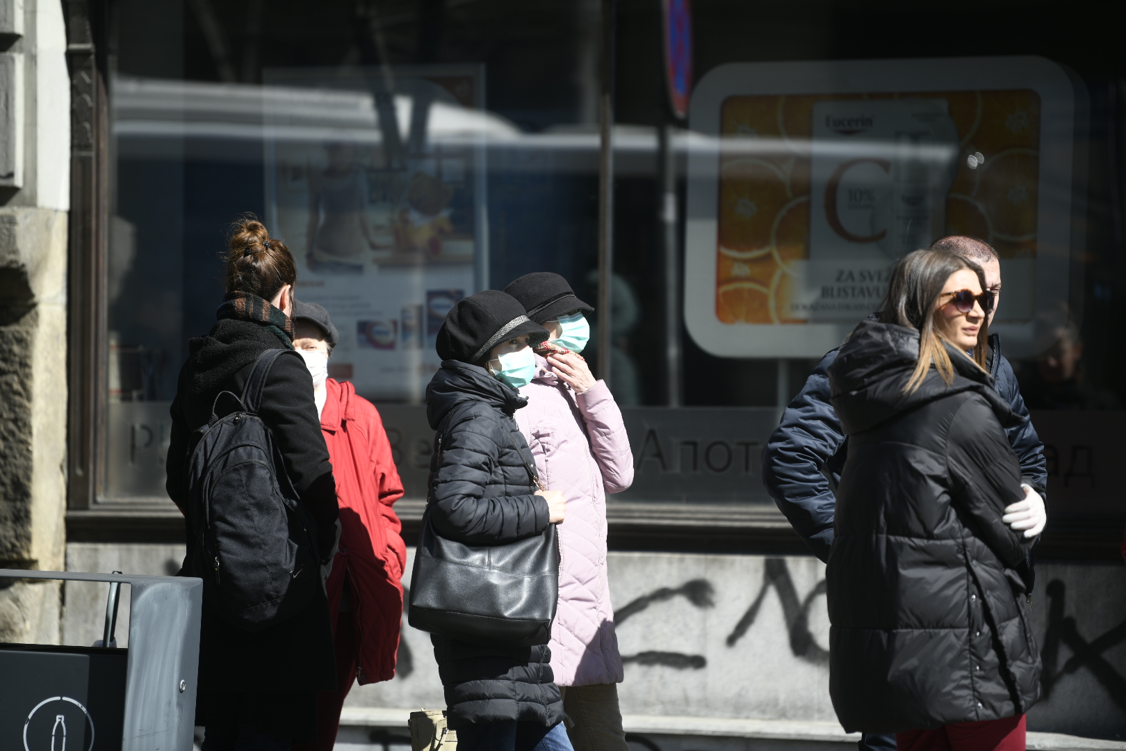 Beograd 16.03.2020. Koronavirus, red ispred apoteke Beograd kod Londona, vanredno stanje Foto:Nemanja Jovanović/Nova.rs
