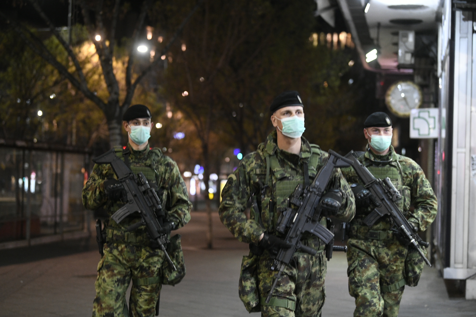 Beograd 18.03.2020. Vojska. Policijski čas, početak, počeo policijski čas, vanredno stanje, koronavirus, grad, ulica, ulice Foto: Nemanja Jovanović/Nova.rs