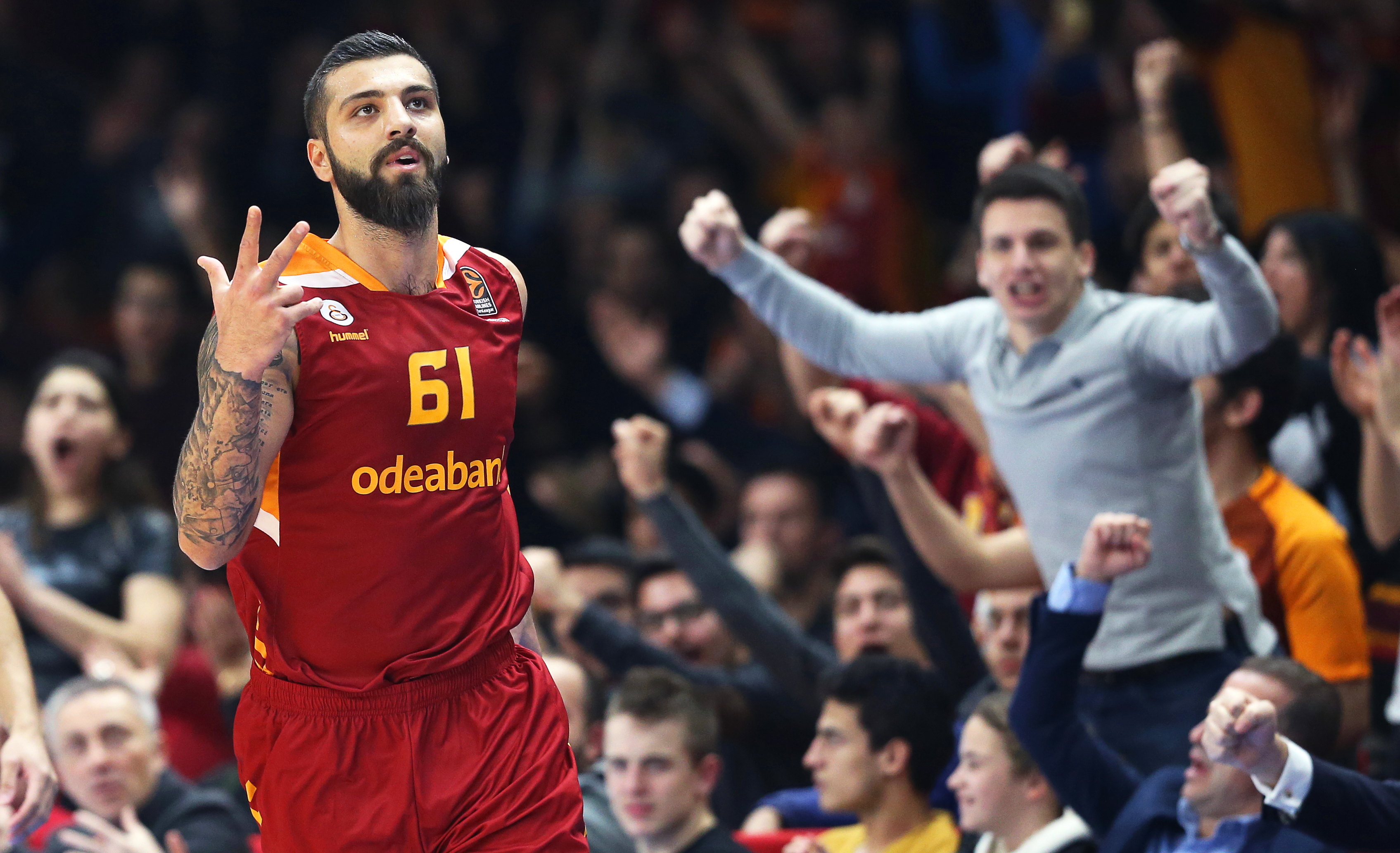 Foto: EPA/TOLGA BOZOGLU