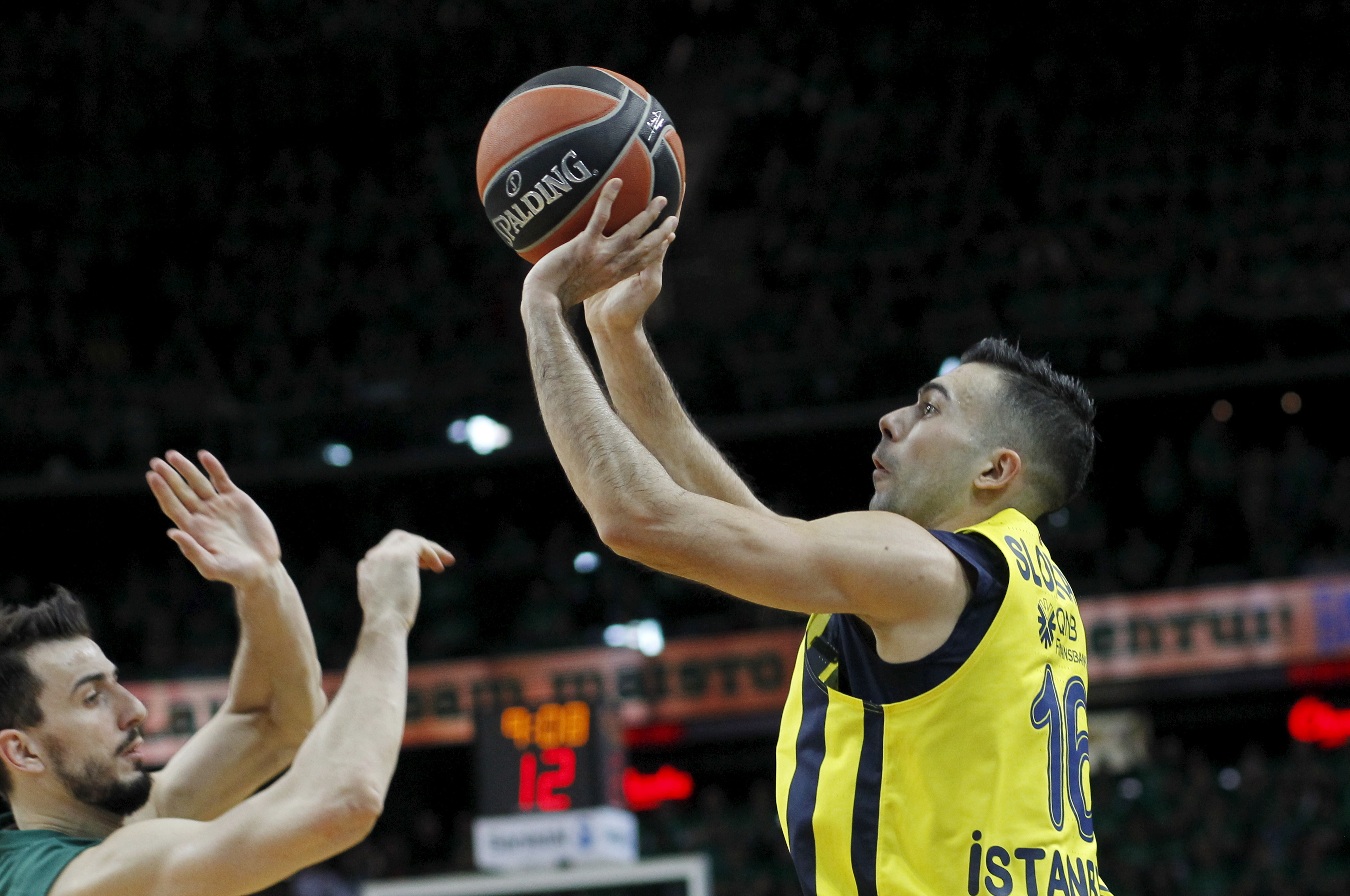 EPA-EFE/Toms Kalnins