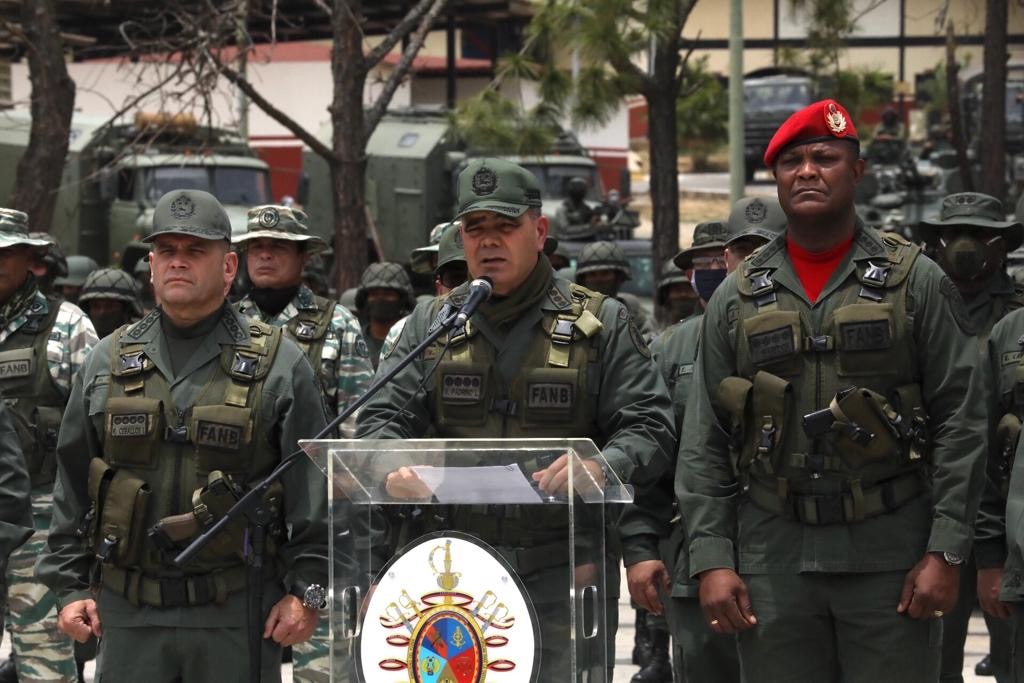 Venecuela, Military leadership expresses 'absolute loyalty' to Maduro after thwarted attack