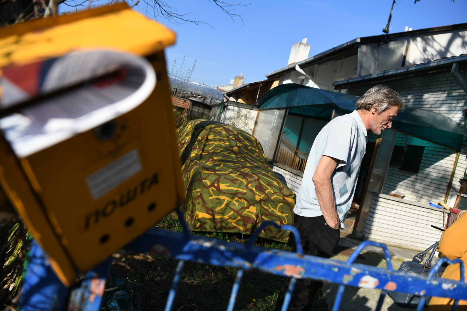 Beograd 20.03.2020. Dragan Čolaković, isekli mu struju na dan proglašenja vanrednog stanja, čovek bez struje, dugovanje Foto: Vesna Lalić/Nova.rs