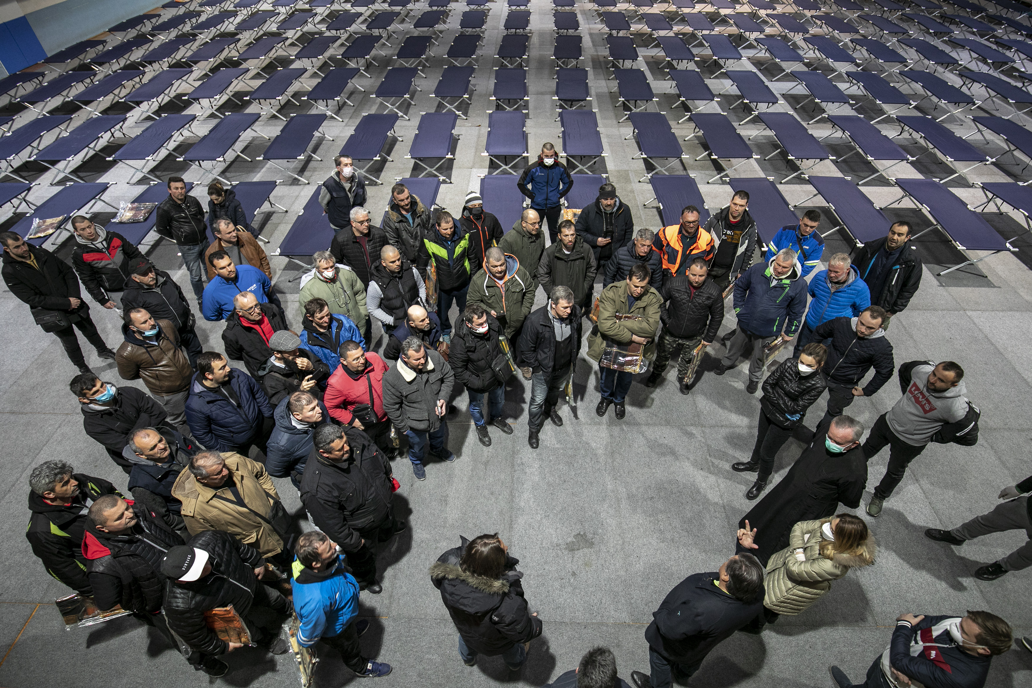 Ljubljana, Slovenija, 24.03.2020. Koronavirus, srpski državljani u karantinu jer su granice zatvorene Foto: Matjaž Rušt/Nova.rs