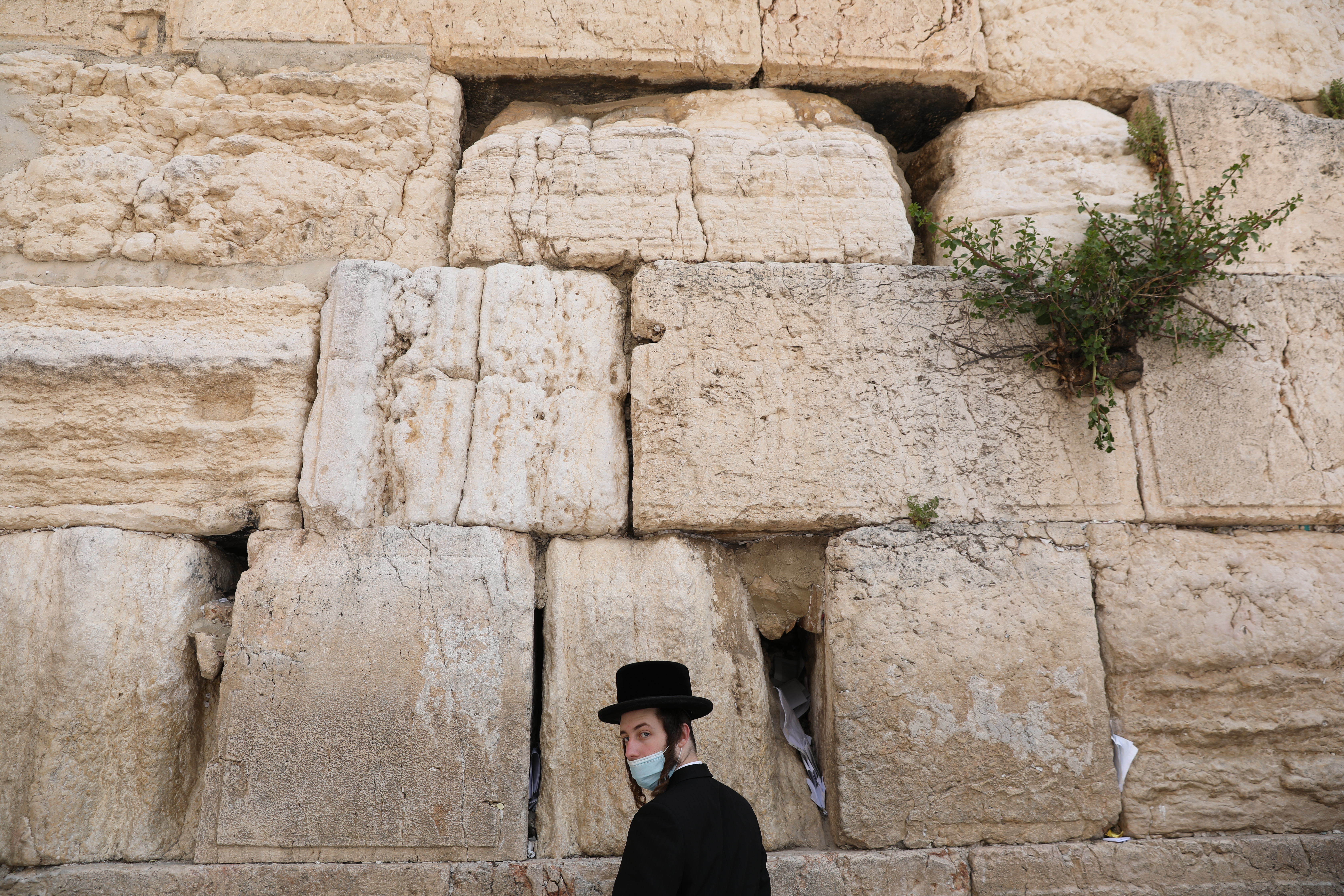 Zid plača, Coronavirus situation in Israel