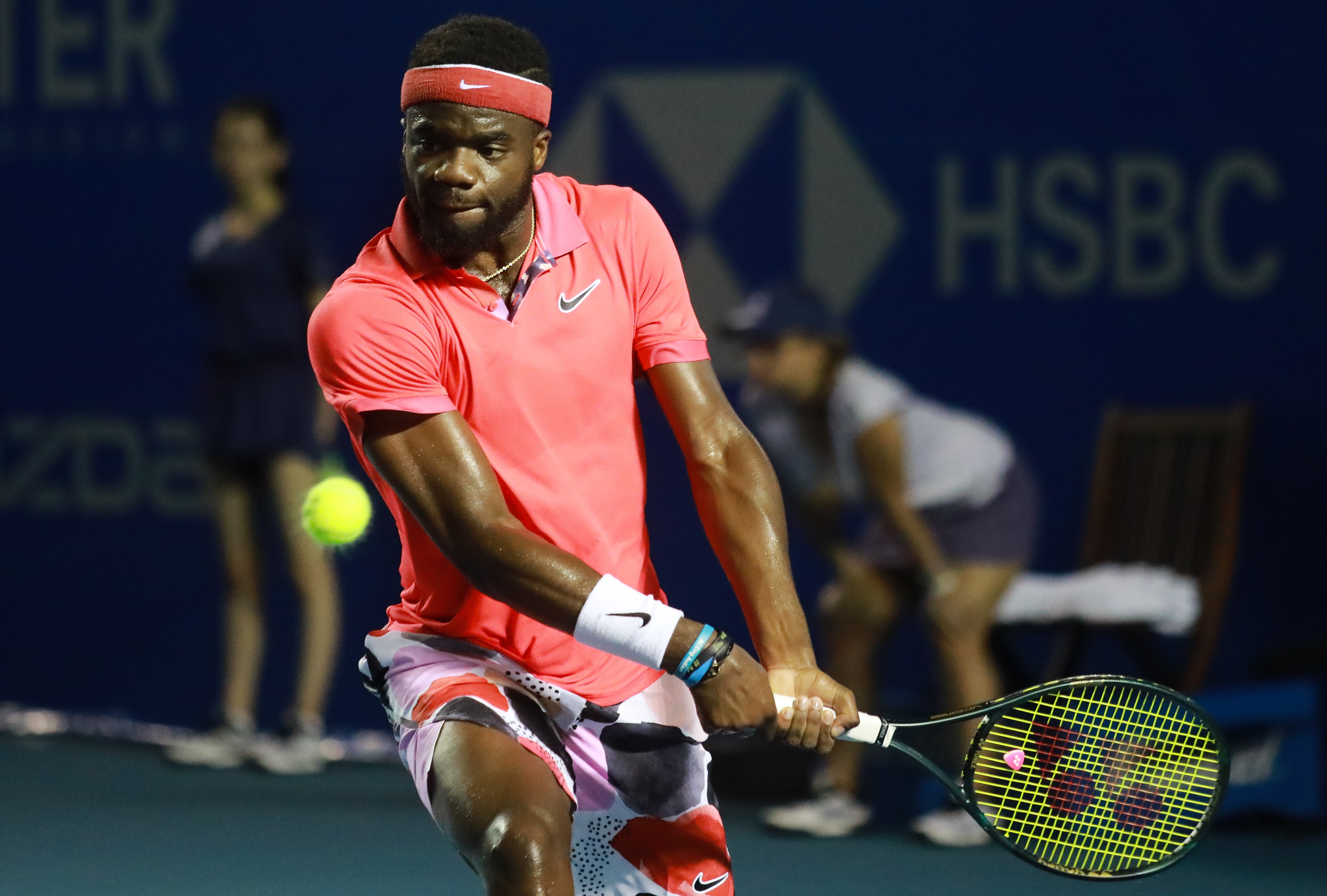 epa08245537 Frances Tiafoe of the USA in action against Swiss tennis player Stan Wawrinka during Mexican Tennis Open tournament match in Acapulco, Mexico, 24 February 2020. The Open will run from 22 to 29 February 2020.  EPA-EFE/DAVID GUZMAN