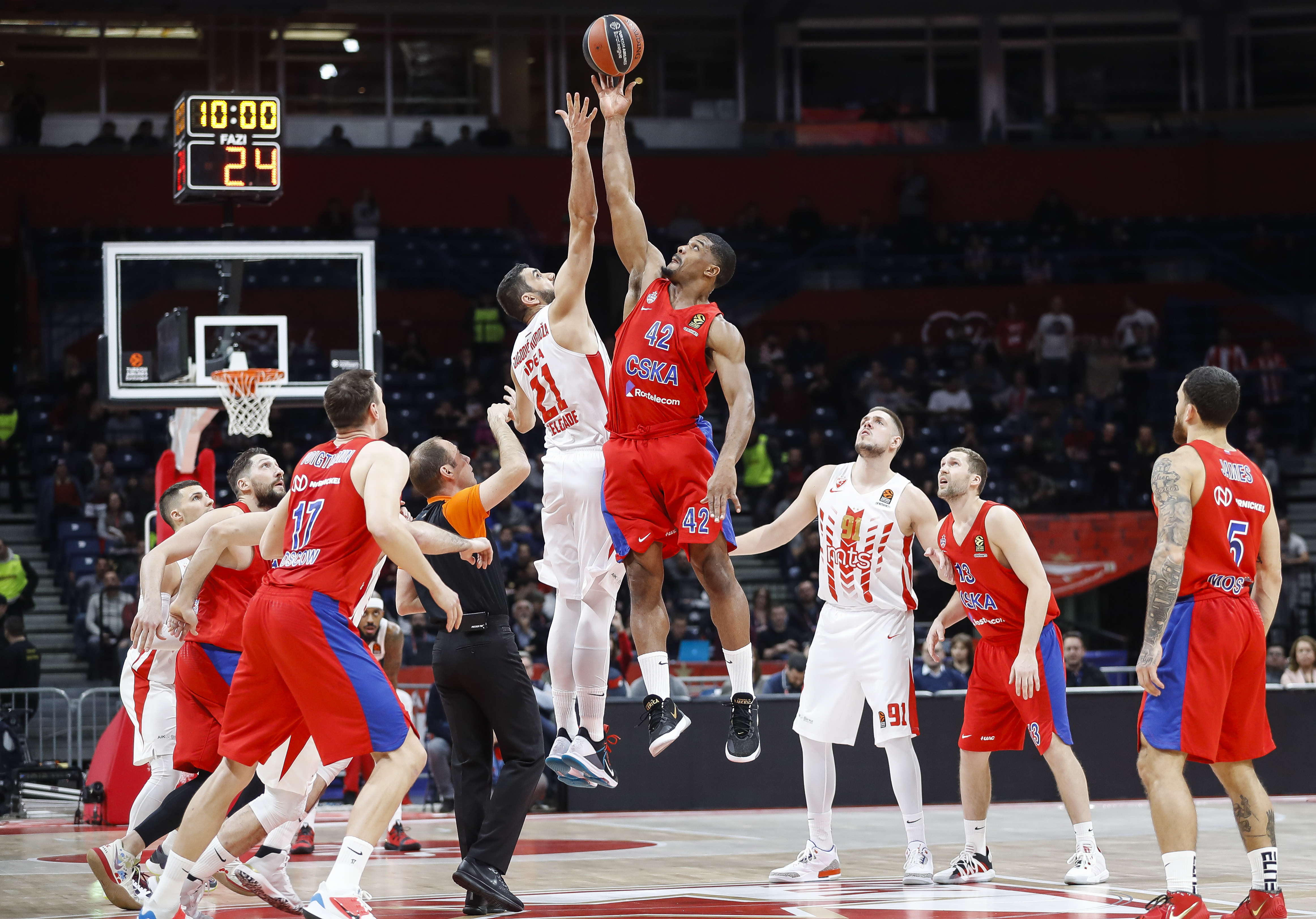 Kosarka Euroleague season 2019/2020
Crvena Zvezda v CSKA Moscow
Marko Jagodic Kuridza (L) and Kyle Hines
Beograd, 21.02.2020.
foto: Srdjan Stevanovic/Starsportphoto ©