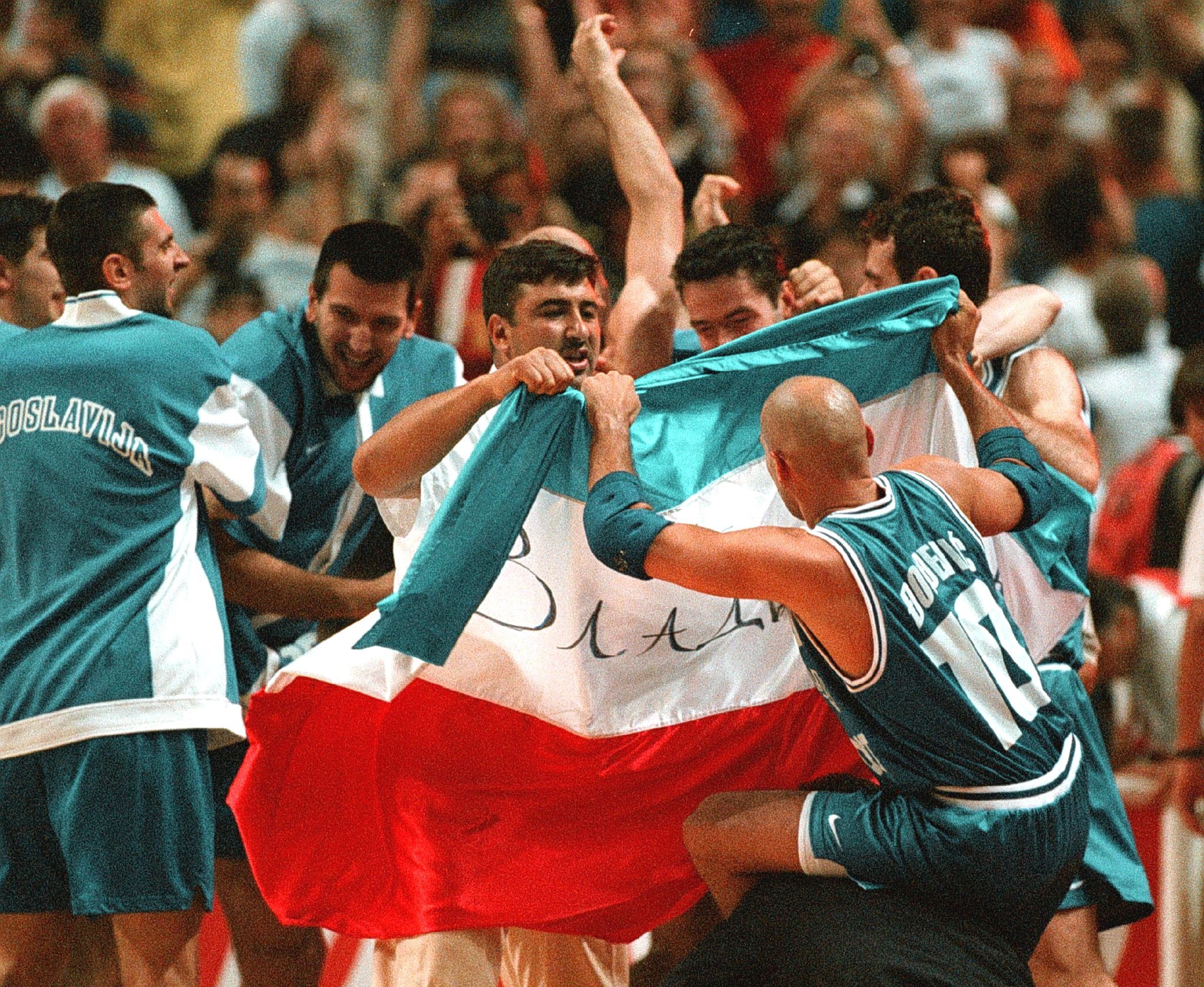 BASKETBALL-YUGOSLAV FLAG