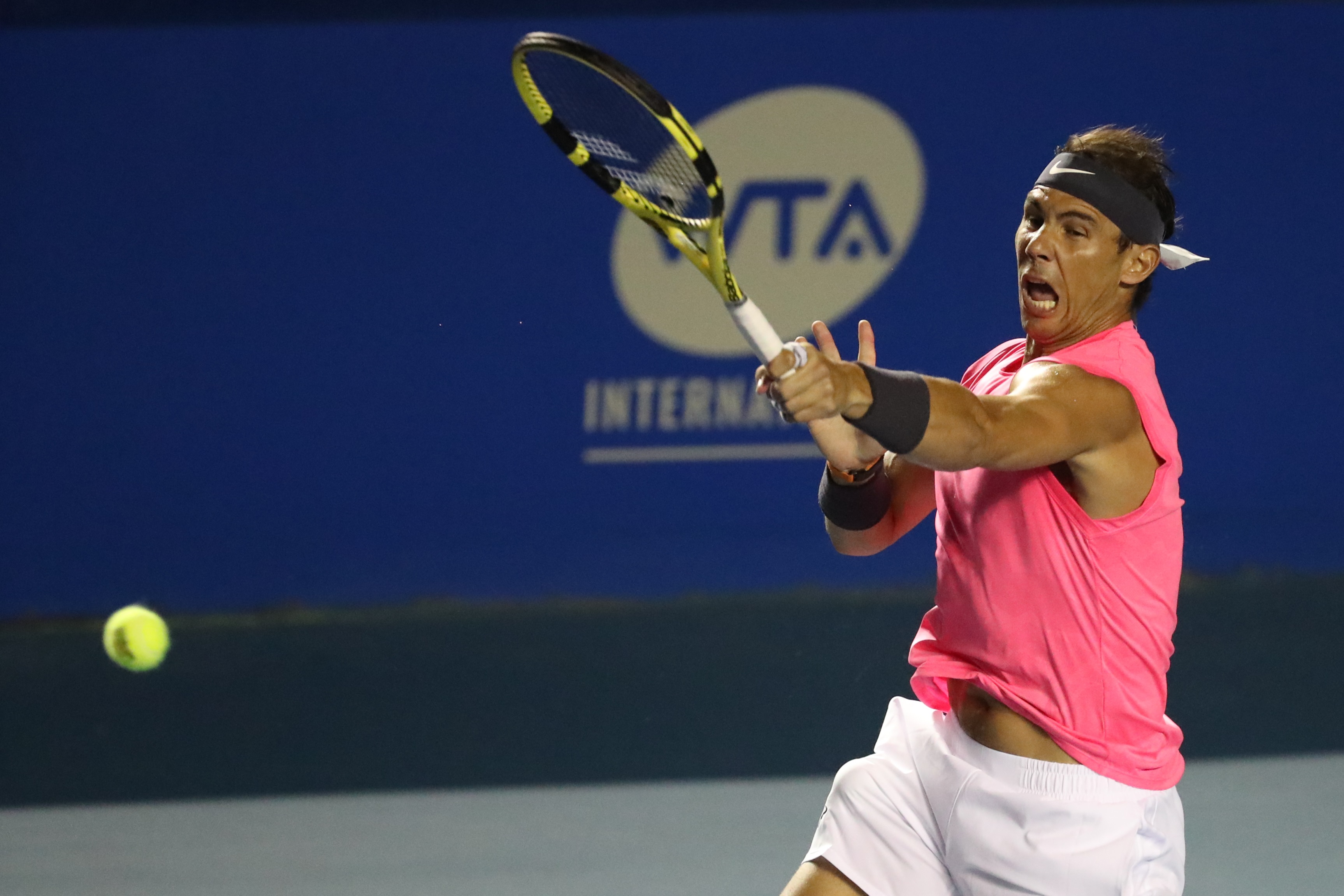 epa08248237 Rafael Nadal of Spain in action against Pablo Andujar of Spain during the Mexican Open tennis tournament in Acapulco, Mexico, 25 February 2020.  EPA-EFE/DAVID GUZMAN