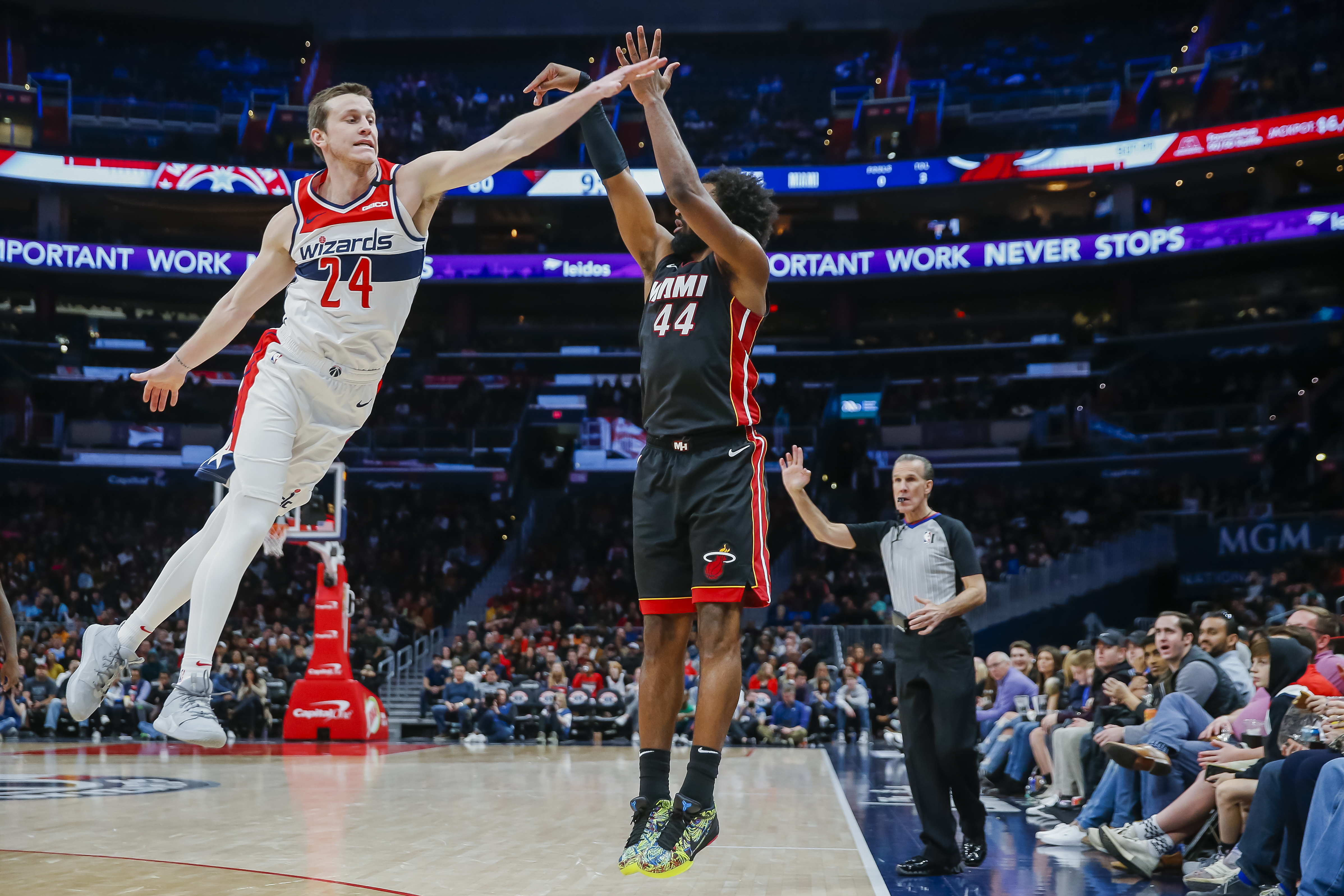 Foto: EPA-EFE/ERIK S. LESSER