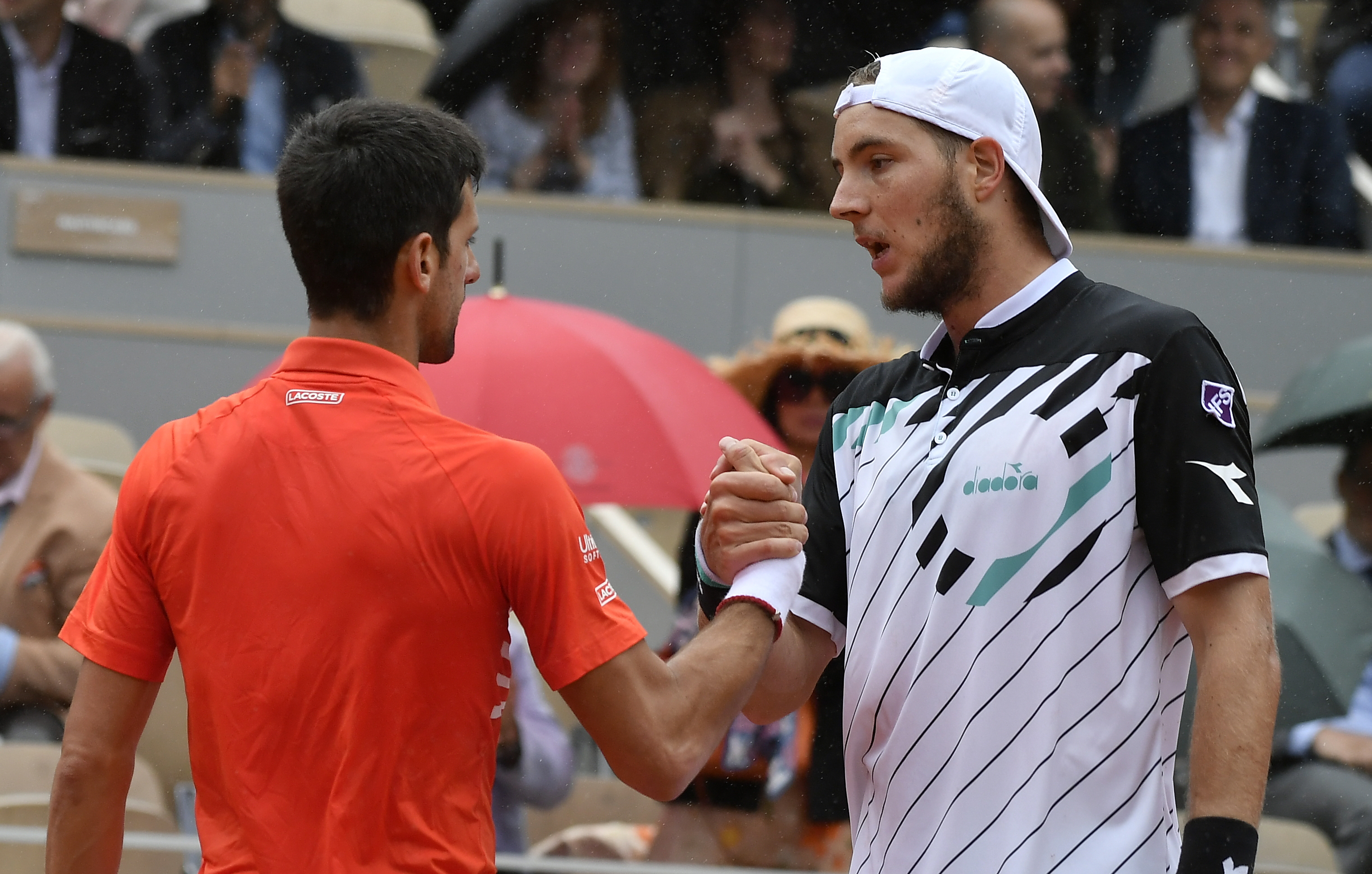 Foto: EPA-EFE/JULIEN DE ROSA