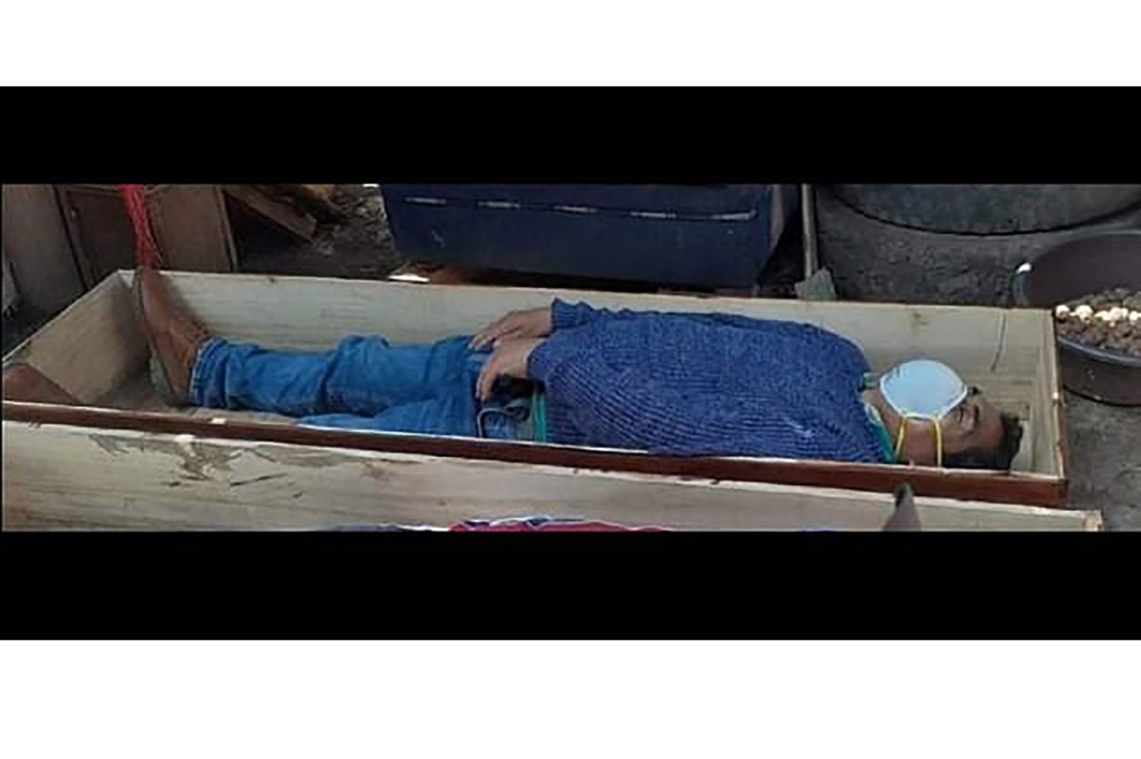 Jamie Rolando Urbina Torres, mayor of a small town in Peru, jumped into an open casket and pretended to be dead when police arrived to arrest him for breaking curfew