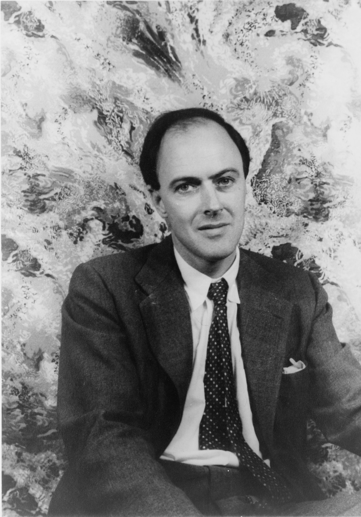 Roald Dahl
20 April 1954
British novelist,Image: 305178884, License: Rights-managed, Restrictions: , Model Release: no, Credit line: TopFoto.co.uk / Topfoto / Profimedia