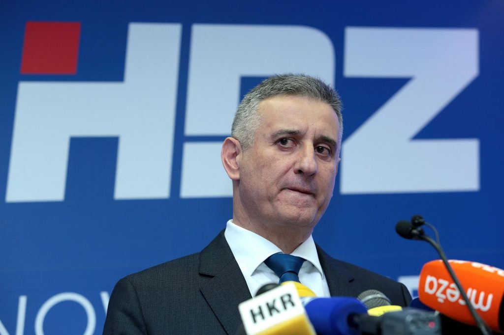 21.06.2016., Zagreb - Tomislav Karamarko na danasnjoj je konferenciji za medije podnio ostavku na duznosti u HDZ-u
Photo: Patrik Macek/PIXSELL