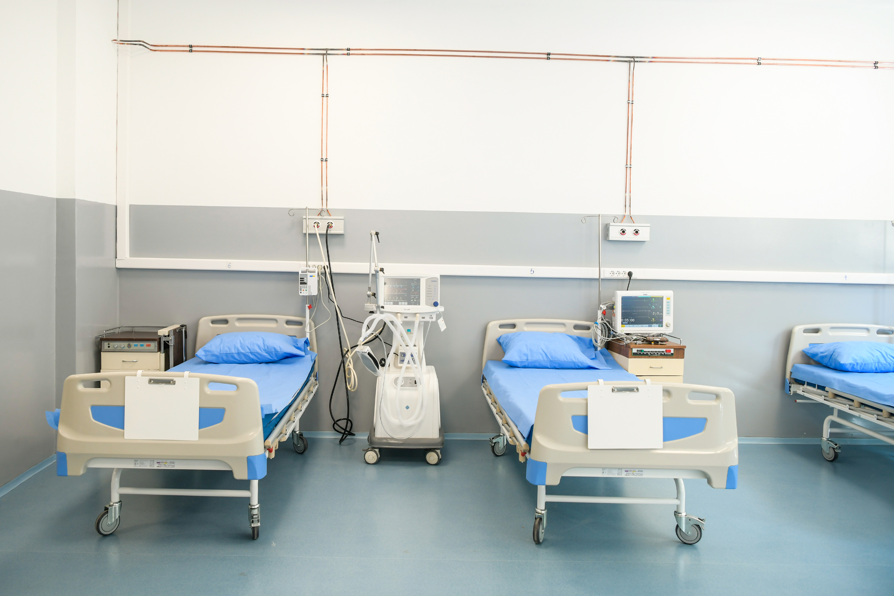 Obilazak, poseta Aleksandra Vučića, respirator, VMC Karaburma, Vojnomedicinski centar Karabrurma, koronovairus, kovid bolnica, covid 19 bolnica Foto: Goran Srdanov/Nova.rs