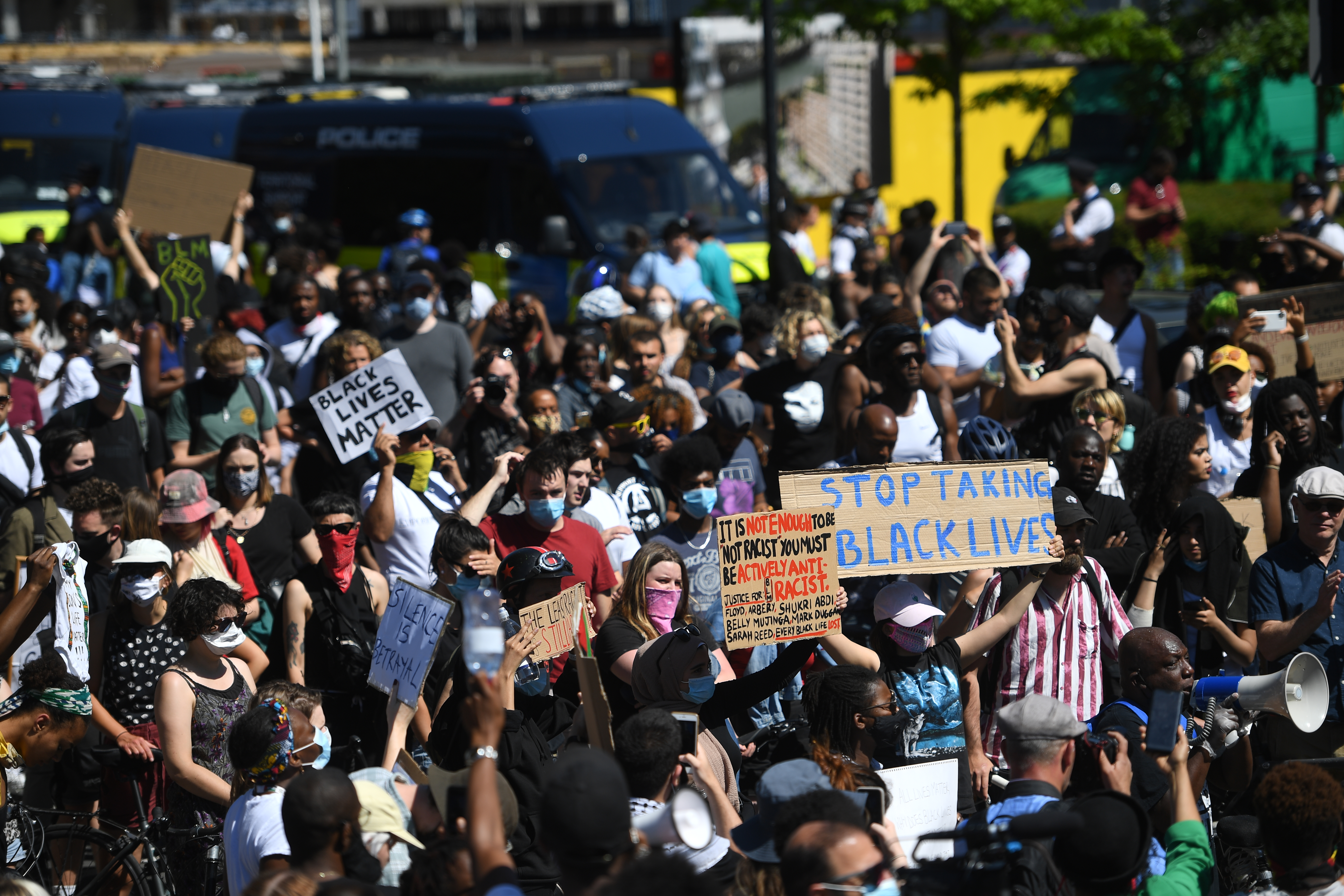 Black Lives Matter protest in London after fatal arrest in Minnesota
