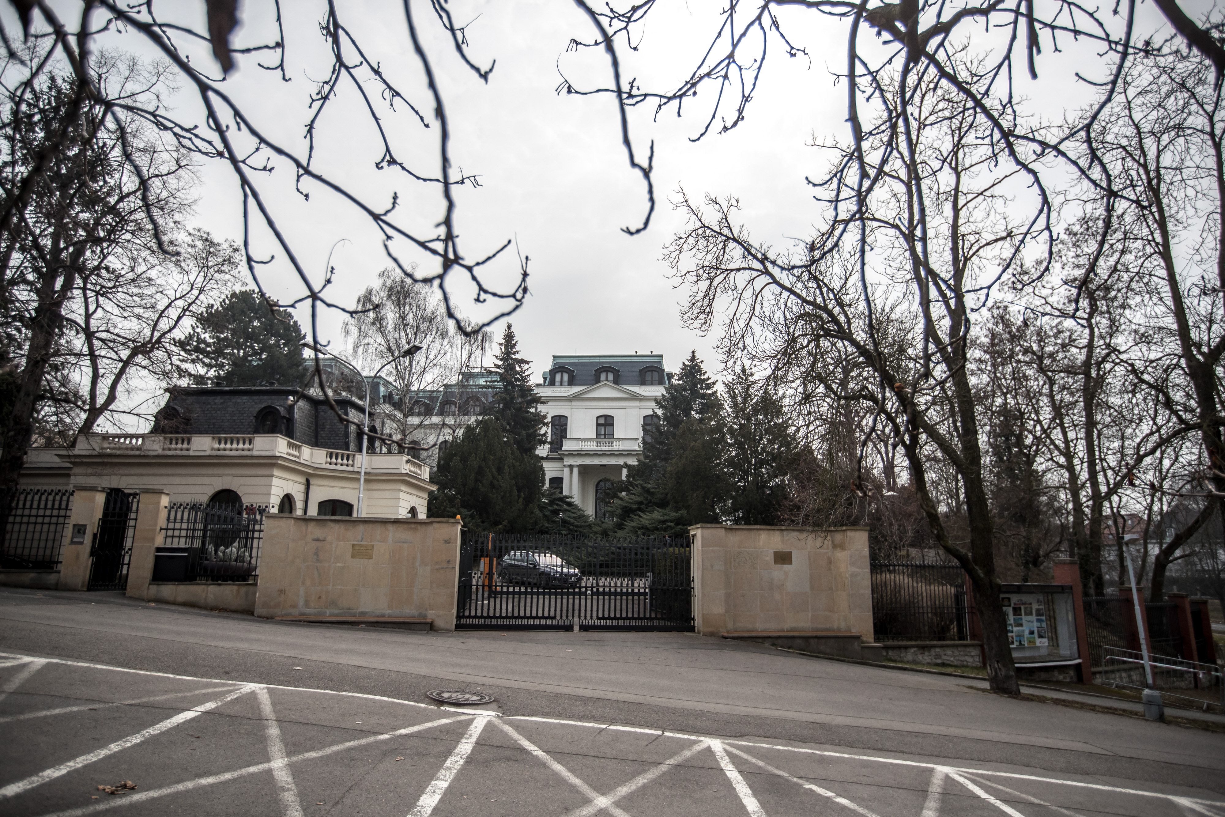 Czech Republic to expel three Russian diplomats