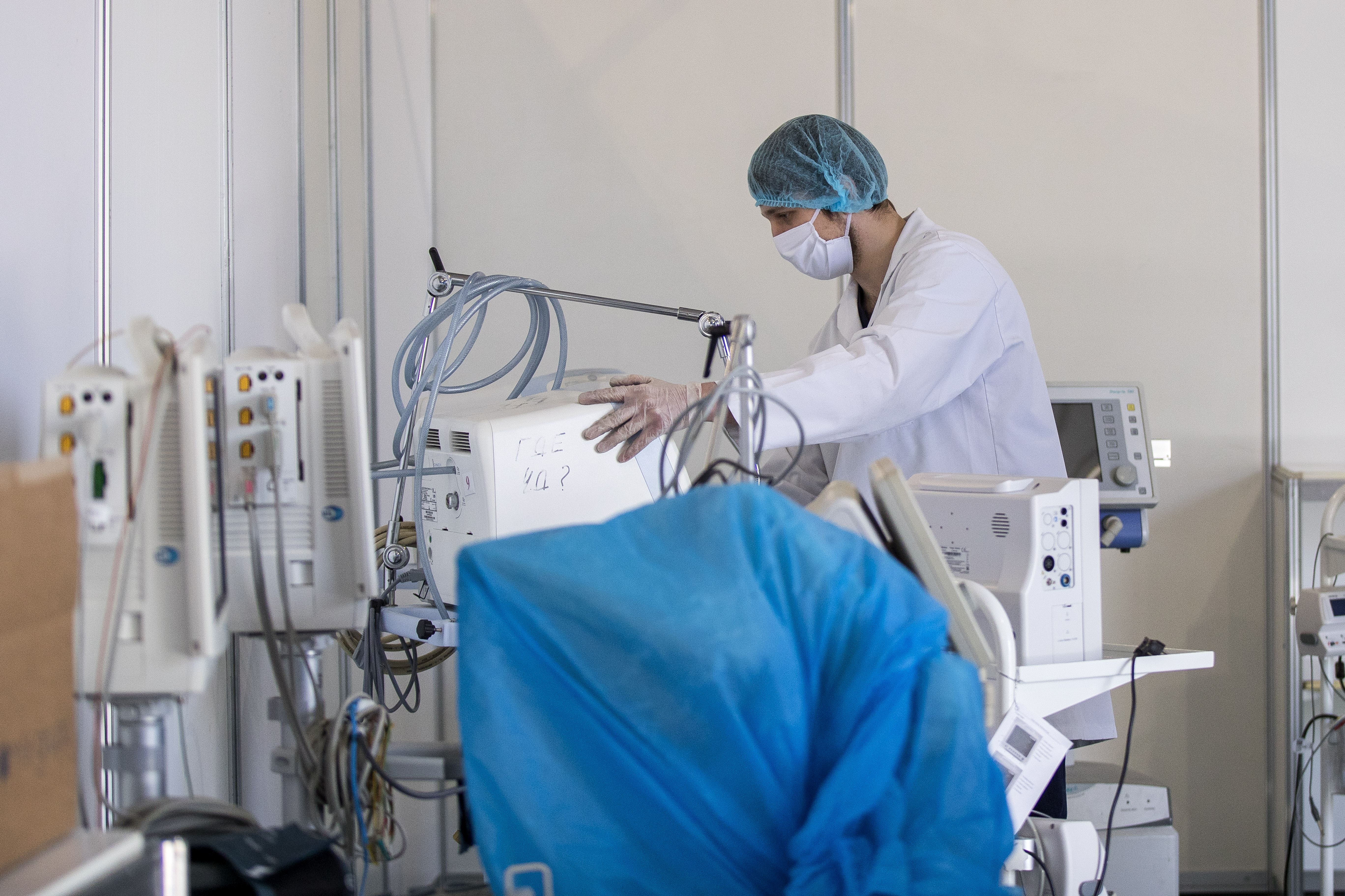 Corona virus threat in Moldova aspirator bolnica dotor