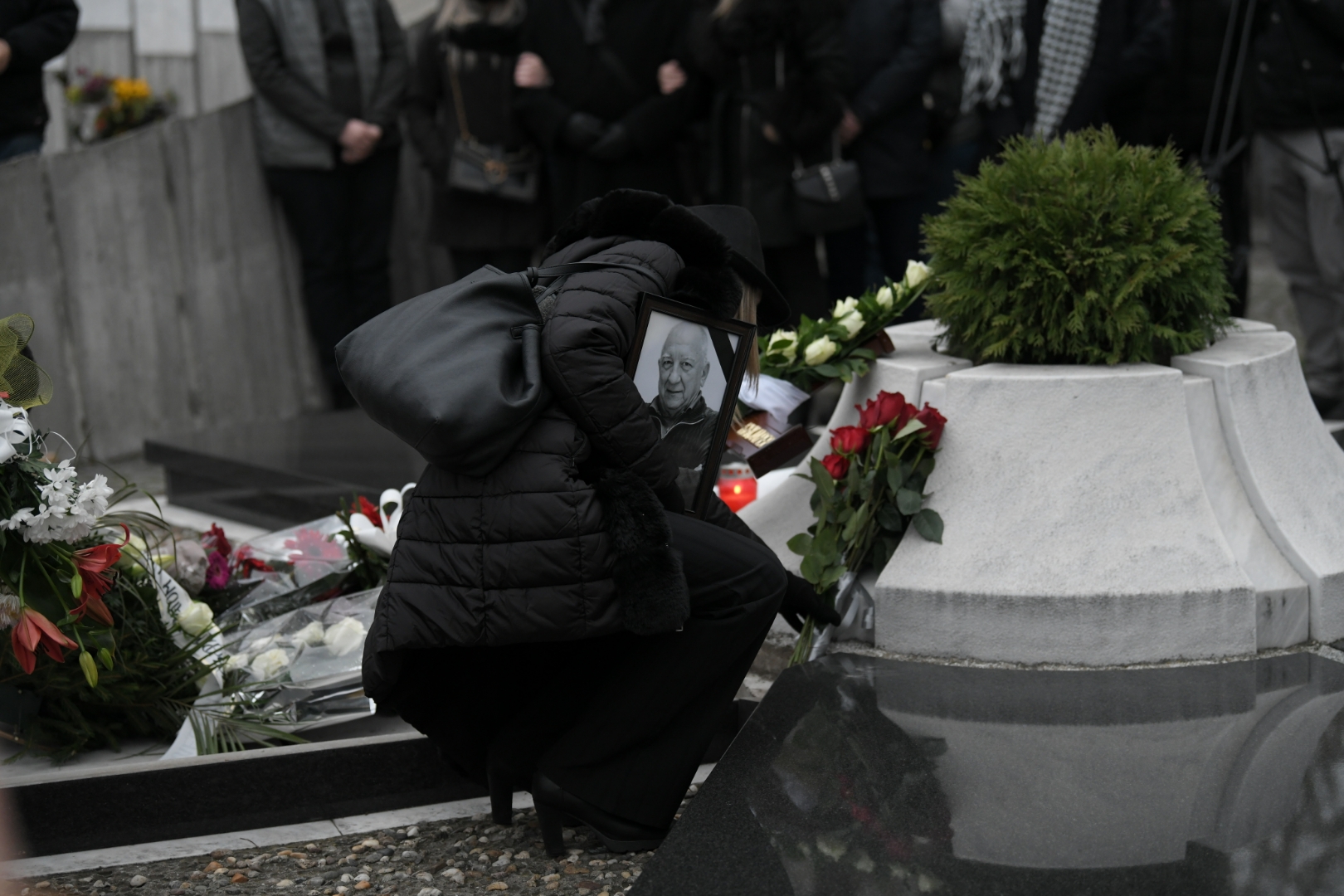 Beograd 21. novembar 2020. Sahrana glumca Ivana Bekjareva na Novom groblju Foto:Dragan Mujan/Nova.rs