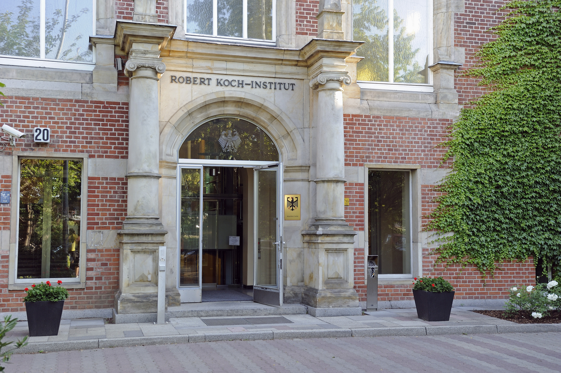 Robert Koh Institut
Robert Koch Institute, RKI, building, main entrance, Berlin, Germany, Europe, Image: 146821976, License: Rights-managed, Restrictions: MR_No, PR_No, Model Release: no, Credit line: imagebroker/Ingo Schulz / imageBROKER / Profimedia