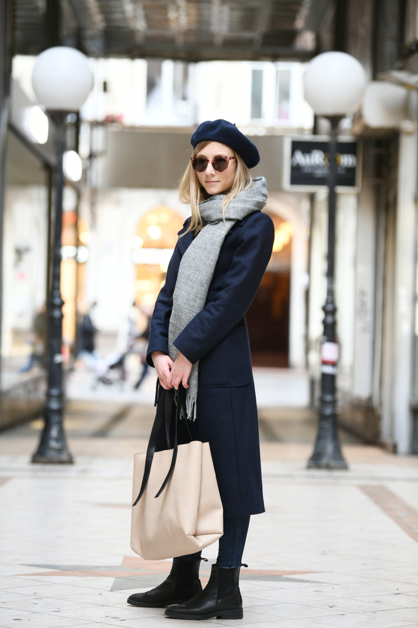 BEOGRAD 10.12.2020 Modni stil beograđanki, Beograd, moda foto:Vesna Lalić/Nova.rs