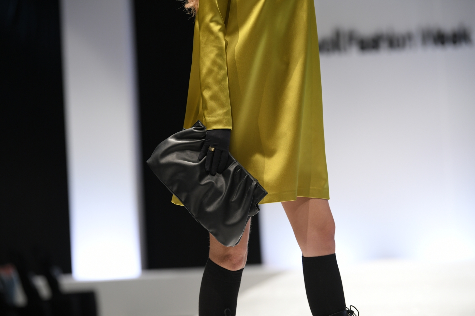 Beograd 31.10.2020. Pervol Fešn Vik, Perwoll Fashion Week, Nedelja mode, Pervol Nedelja mode, modna revija, Belexpo centar Foto: Dragan Mujan/Nova.rs