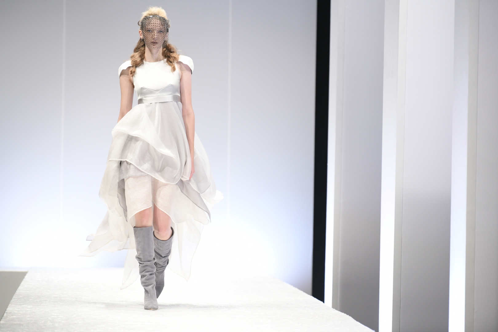 Beograd 31.10.2020. Pervol Fešn Vik, Perwoll Fashion Week, Nedelja mode, Pervol Nedelja mode, modna revija, Belexpo centar Foto: Dragan Mujan/Nova.rs