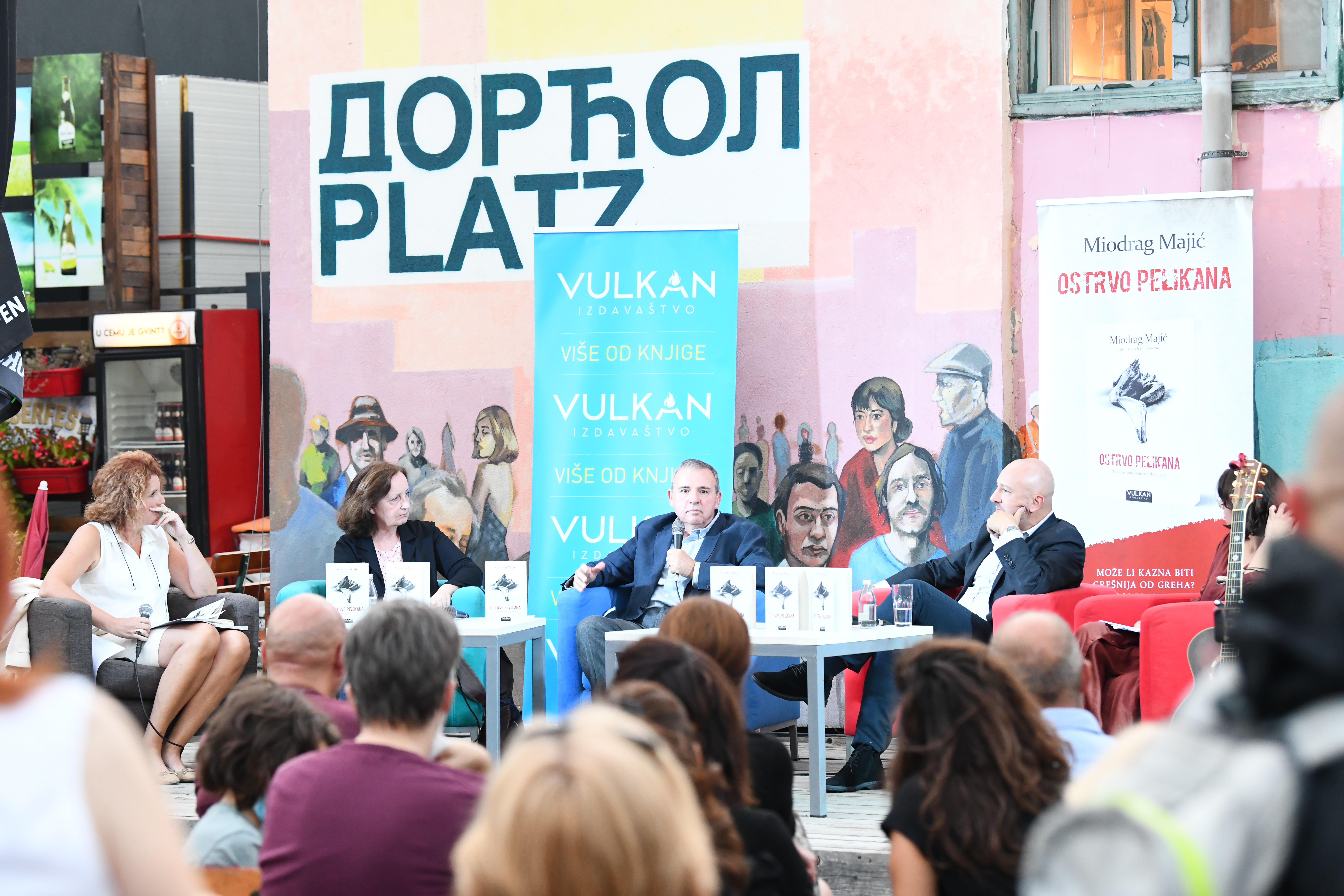 Beograd 22. septembar 2020. Promocija novog romana Ostrvo pelikana sudije Miodraga Majica na Dorcol Platzu Foto:Goran Srdanov/Nova.rs