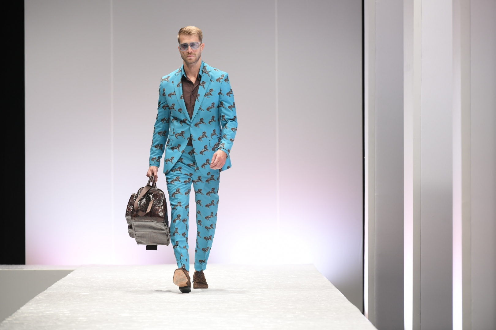 Beograd 31.10.2020. Pervol Fešn Vik, Perwoll Fashion Week, Nedelja mode, Pervol Nedelja mode, modna revija, Belexpo centar Foto: Dragan Mujan/Nova.rs