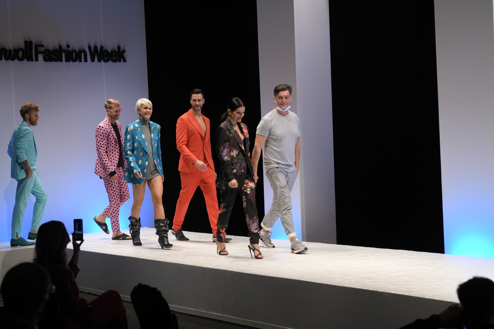 Beograd 31.10.2020. Pervol Fešn Vik, Perwoll Fashion Week, Nedelja mode, Pervol Nedelja mode, modna revija, Belexpo centar Foto: Dragan Mujan/Nova.rs