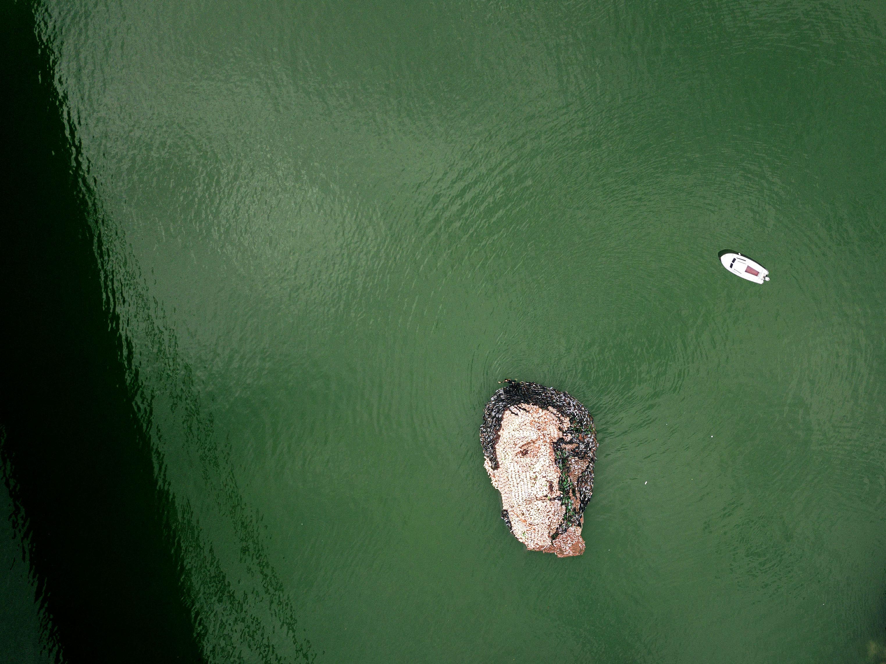 Andrej Josifovski, poznatiji kao “Pijanista”, portret Jovana Memedovića