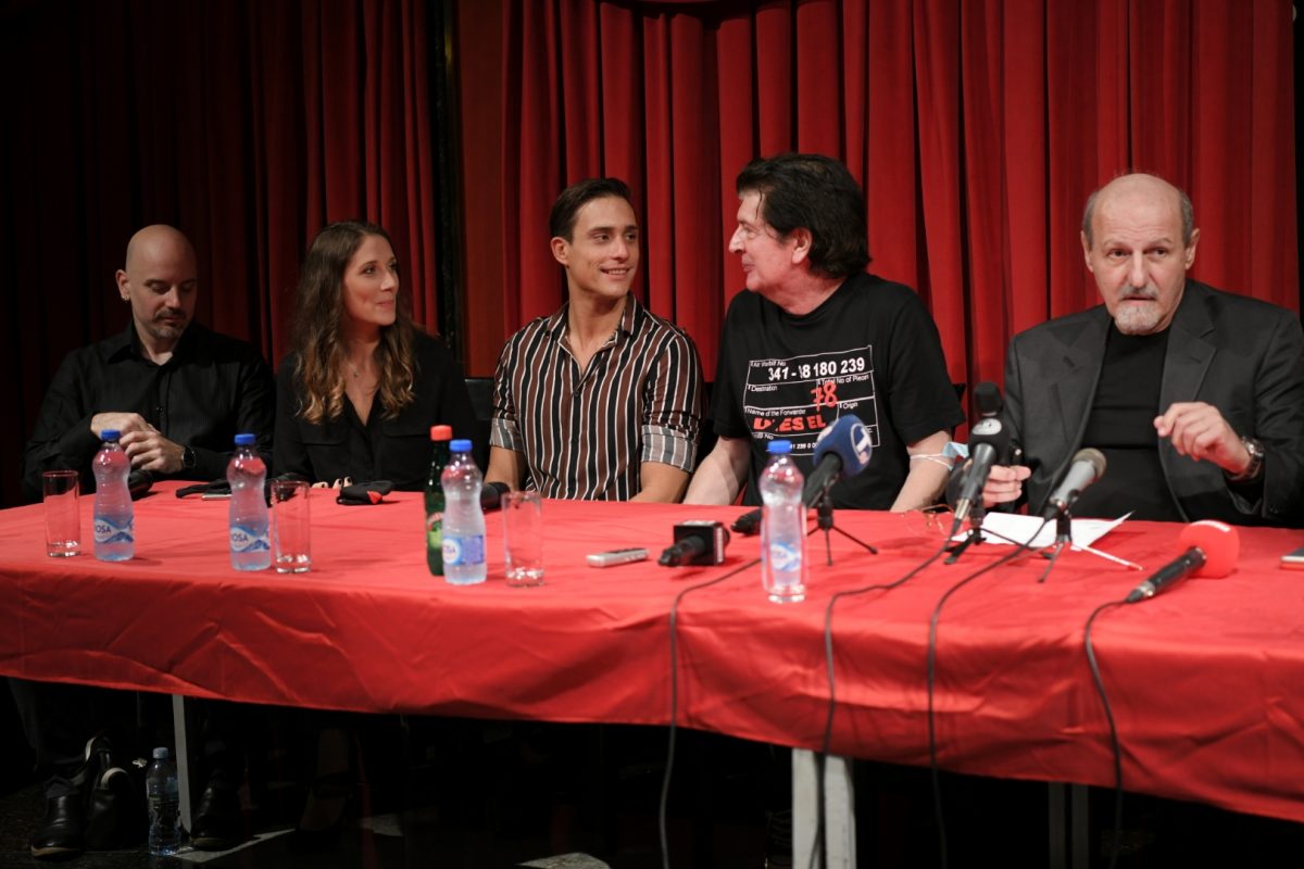 Beograd, 05.10.2020. Pozorište na Terazijama, mjuzikl "Sa druge strane jastuka", kzš, konferencija za štampu, Aleksandar Sale Sedlar, Milena Živanović, Slaven Došlo, Momčilo Bajagić Bajaga, Aleksandar Đaja Foto: Dragan Mujan/Nova.rs