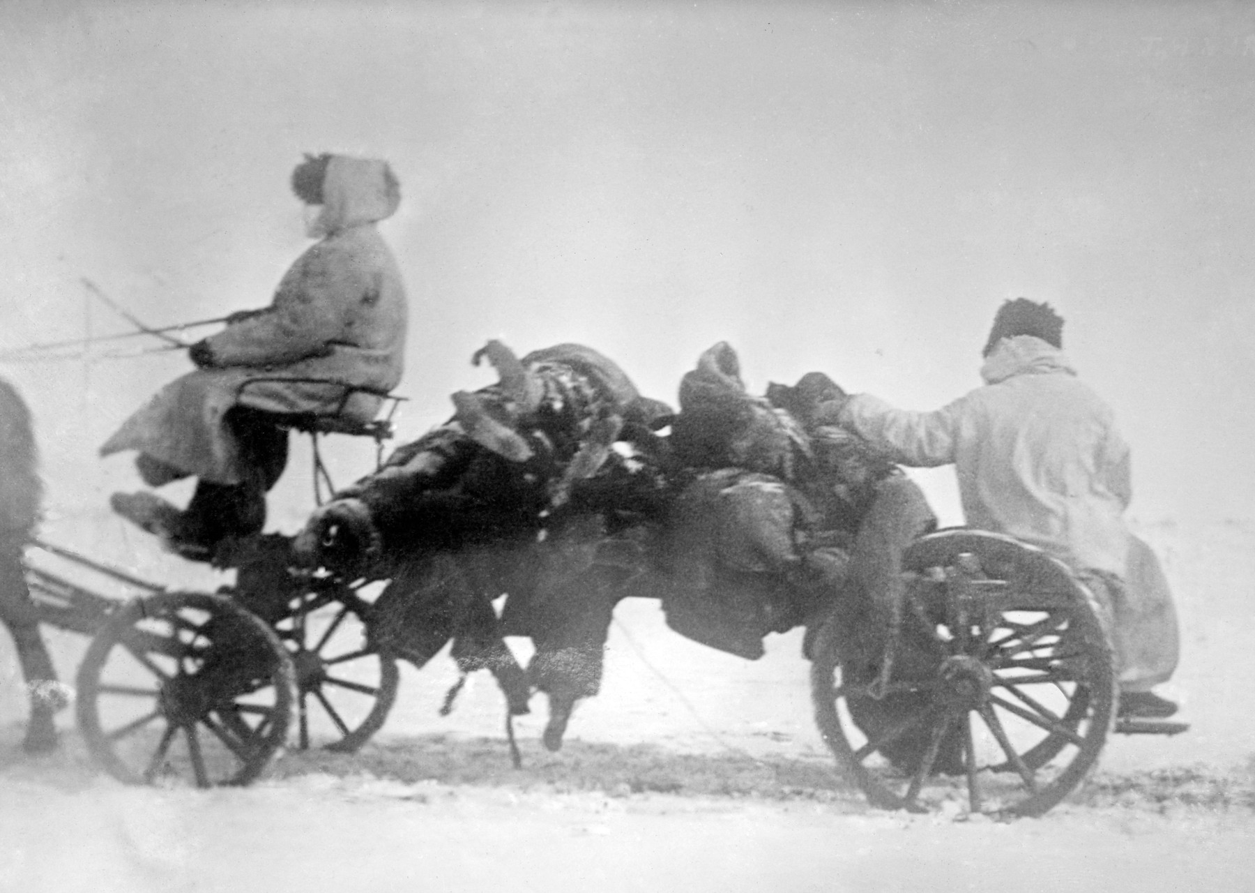 Chinese plague, removing bodies, circa 1900 kuga crna smrt