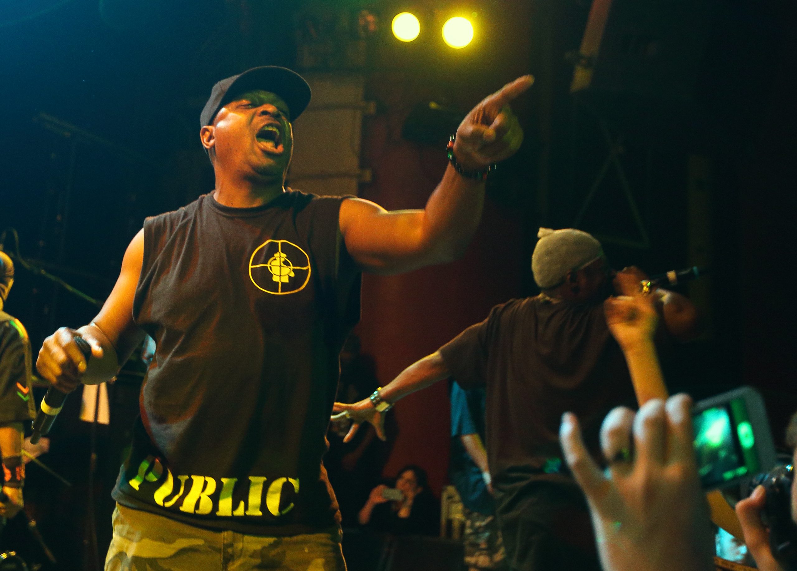 epa03496840 Chuck D of the US hip-hop band Public Enemy performs at the Vogue Theater in Indianapolis, Indiana, USA, 05 December 2012  EPA/STEVE C.MITCHELL