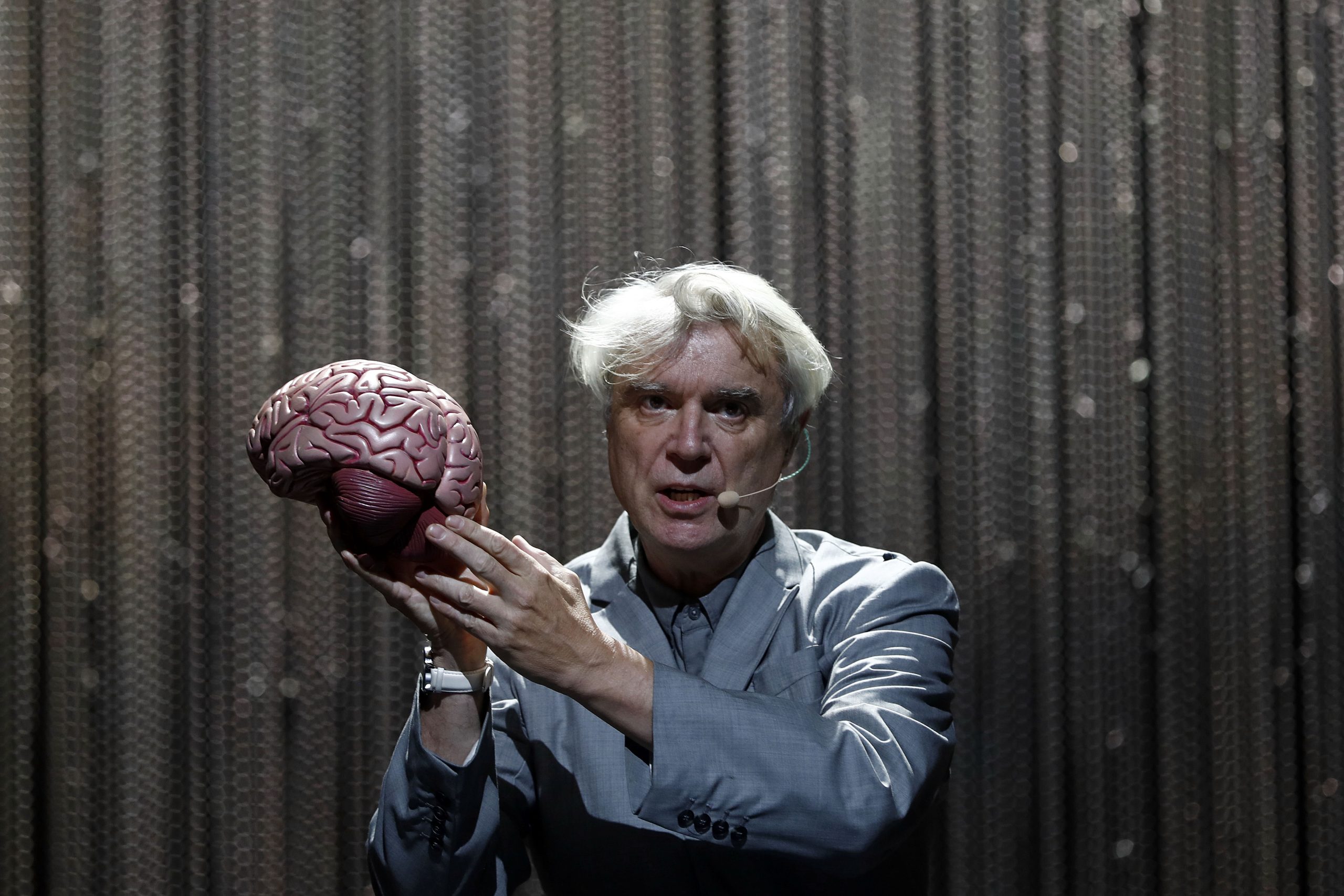 epa06882395 Scottish-American singer David Byrne performs during the Cool Jazz Festival at Hipodromo Manuel Possolo, in Cascais, Portugal, 11 July 2018.  EPA-EFE/ANTÓNIO PEDRO SANTOS