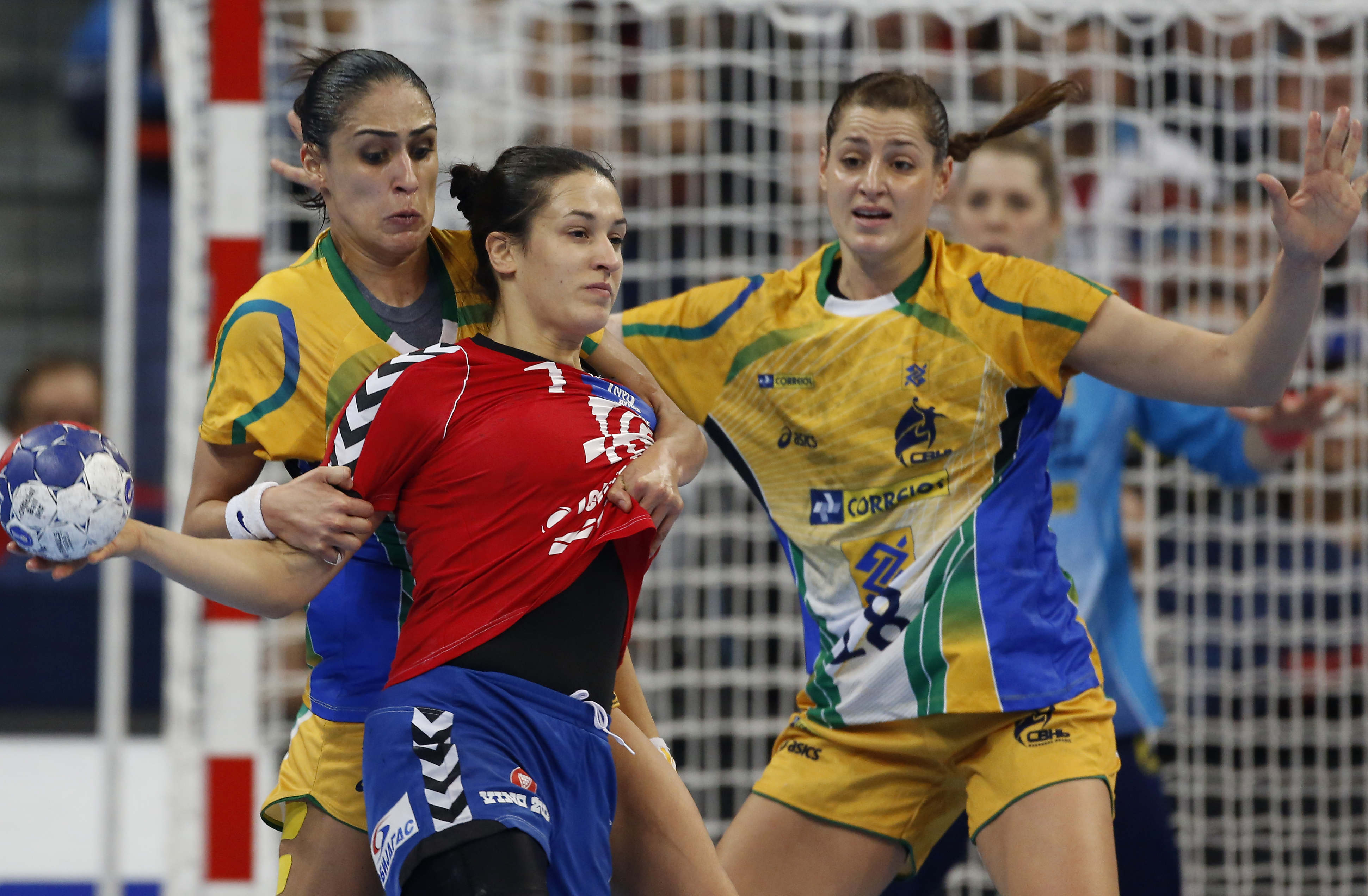 2013 World Women's Handball Championship - Brazil v Serbia