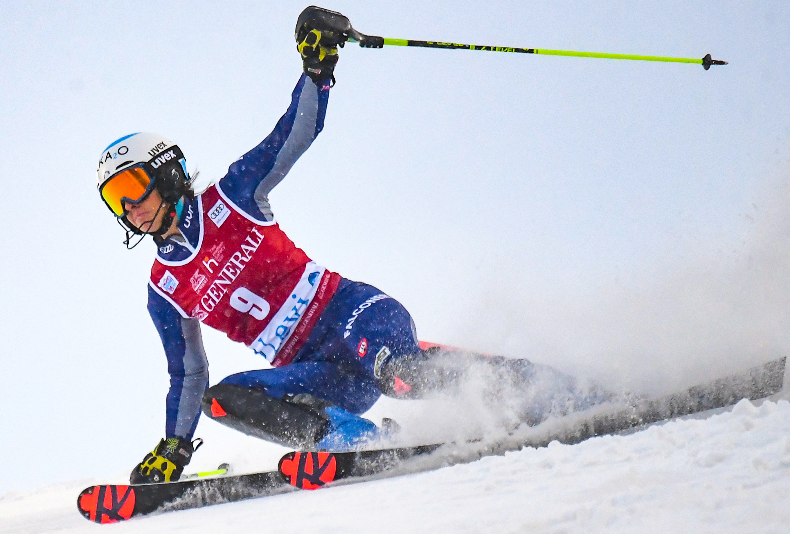 epa08835319 Irene Curtoni of Italy clears a gate during the first round of the Women's Slalom race at the FIS Alpine Skiing World Cup in Levi, Finland, 22 November 2020.  EPA-EFE/KIMMO BRANDT
